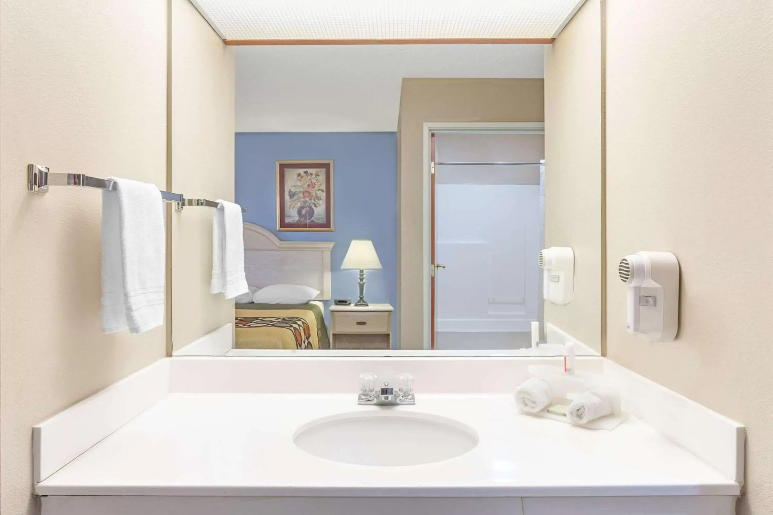 Bathroom in Super 8 by Wyndham Freeport