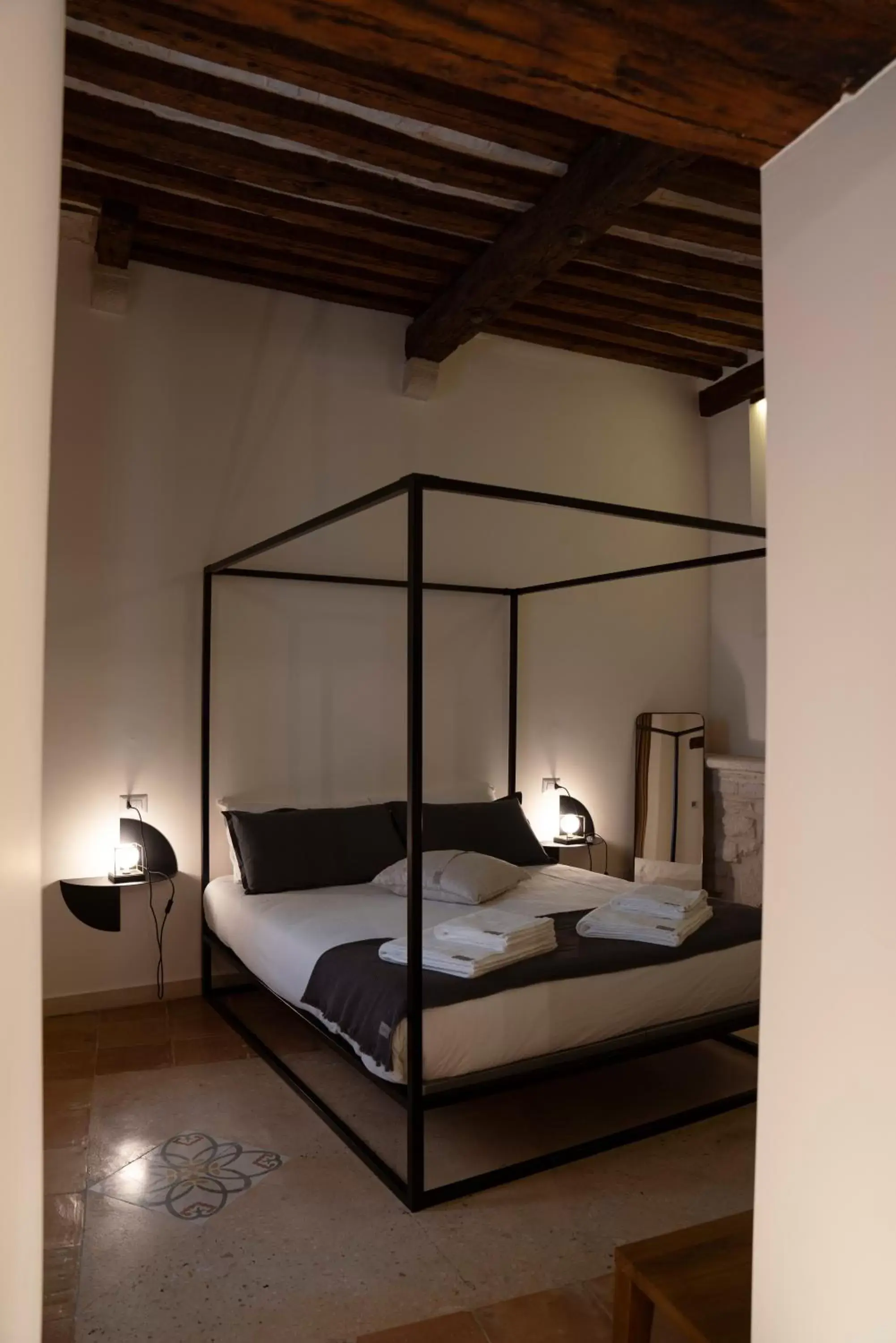 Coffee/tea facilities, Bed in B&B Palazzo Vittoria