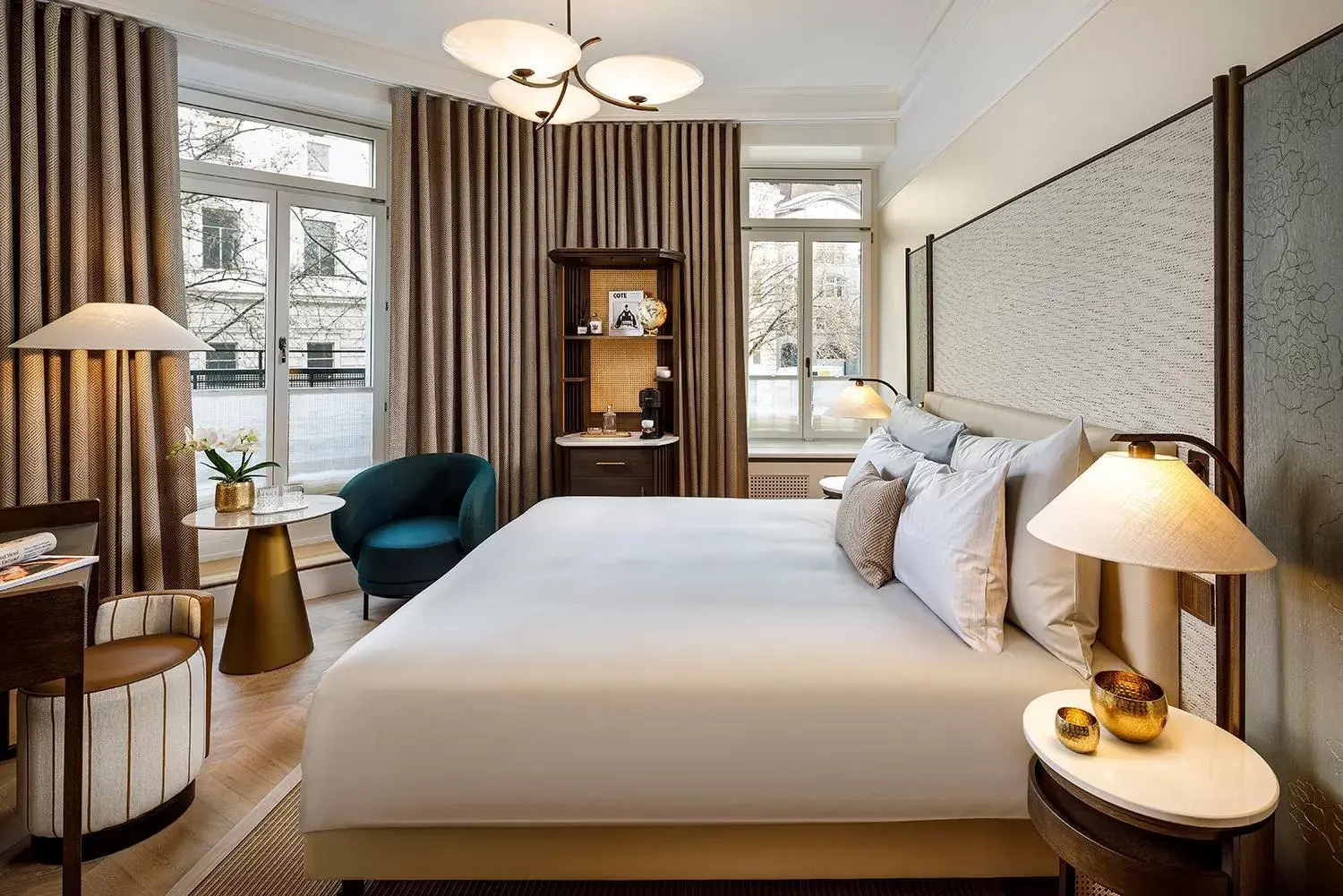 Photo of the whole room, Bed in Small Luxury Hotel Ambassador Zurich