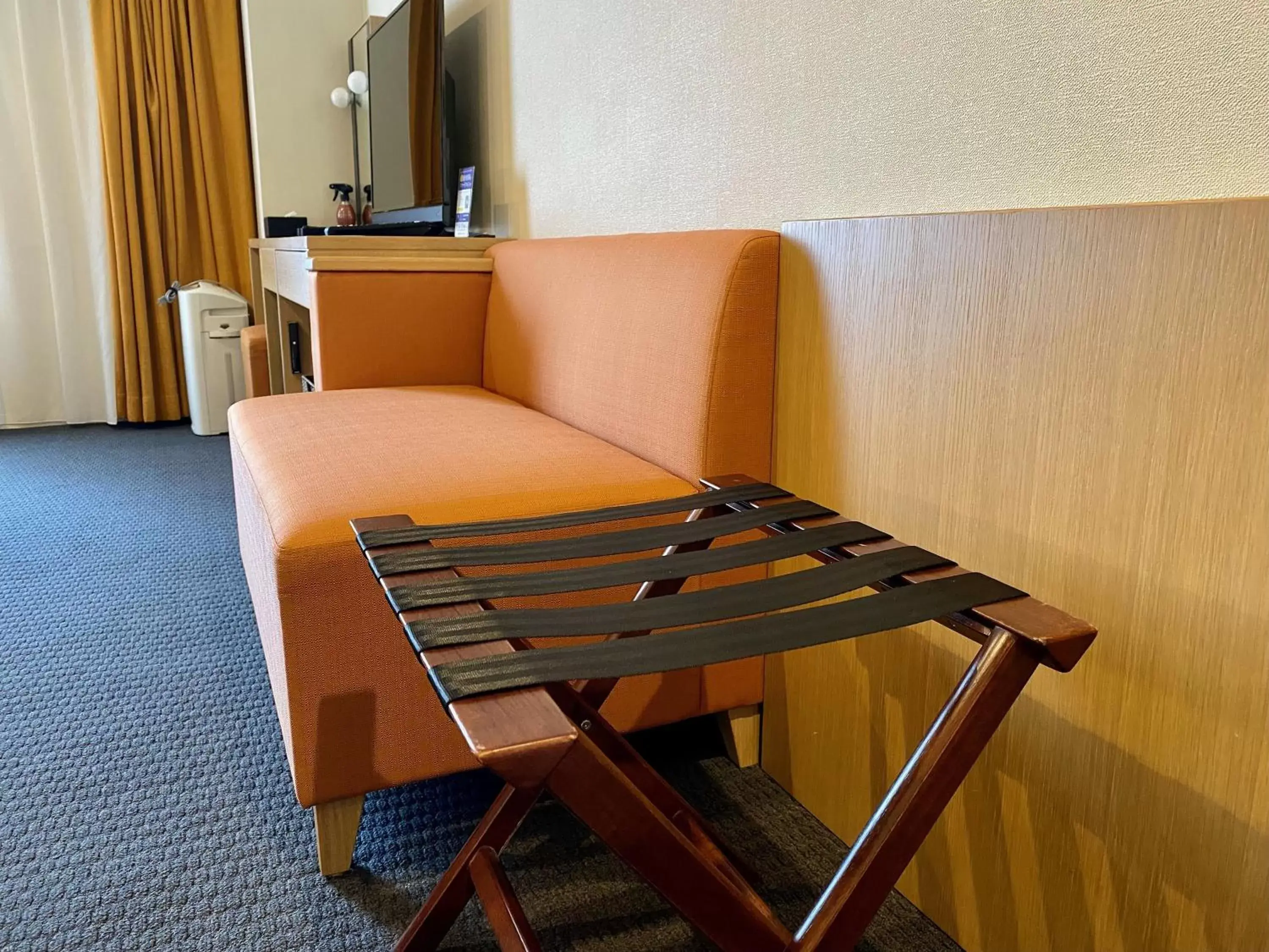 Other, Seating Area in Kansai Airport Washington Hotel