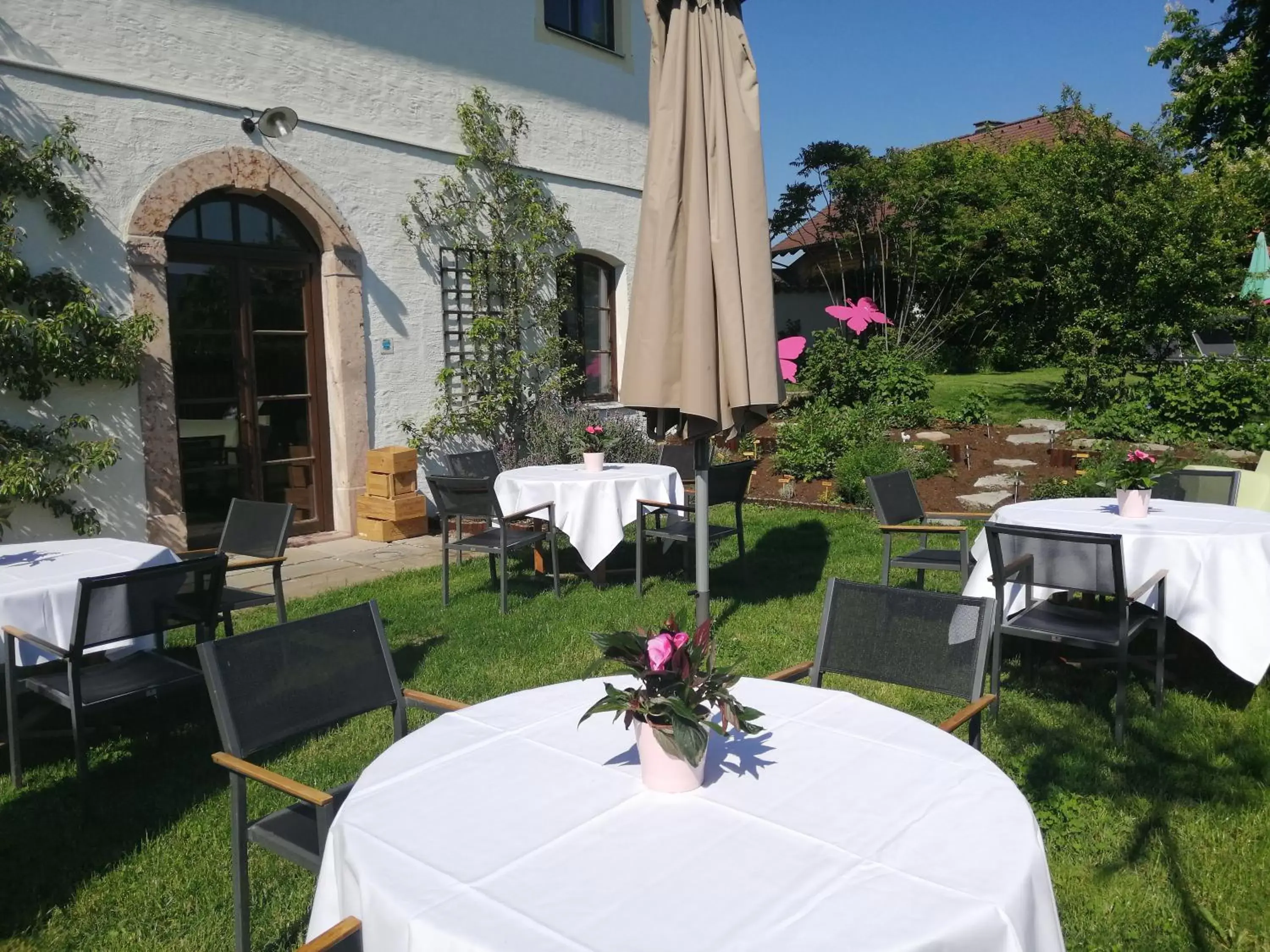 Garden, Restaurant/Places to Eat in Romantik Spa Hotel Elixhauser Wirt