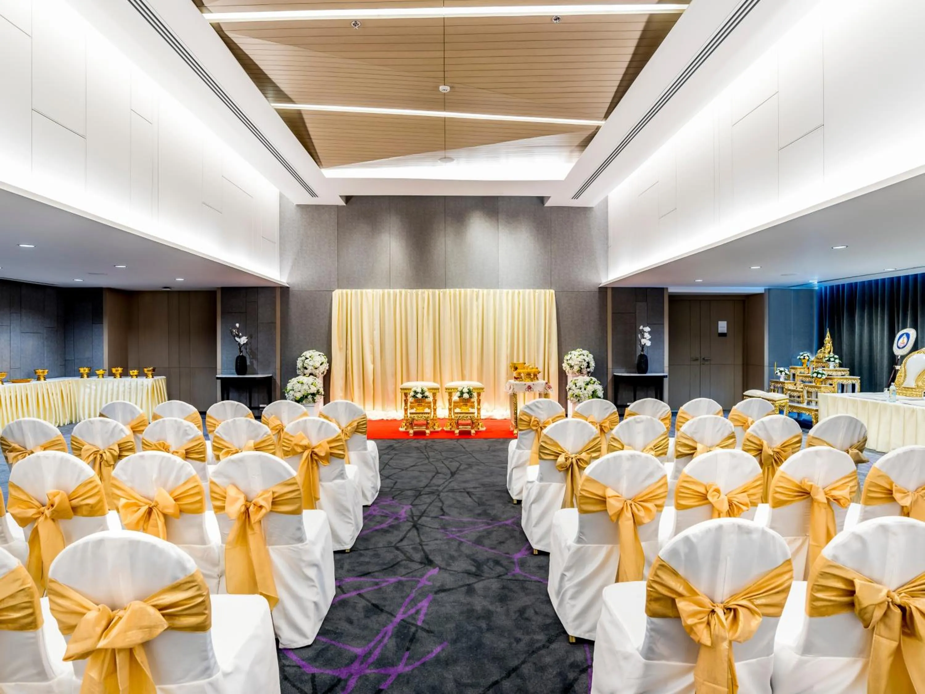 Business facilities in Novotel Phuket City Phokeethra