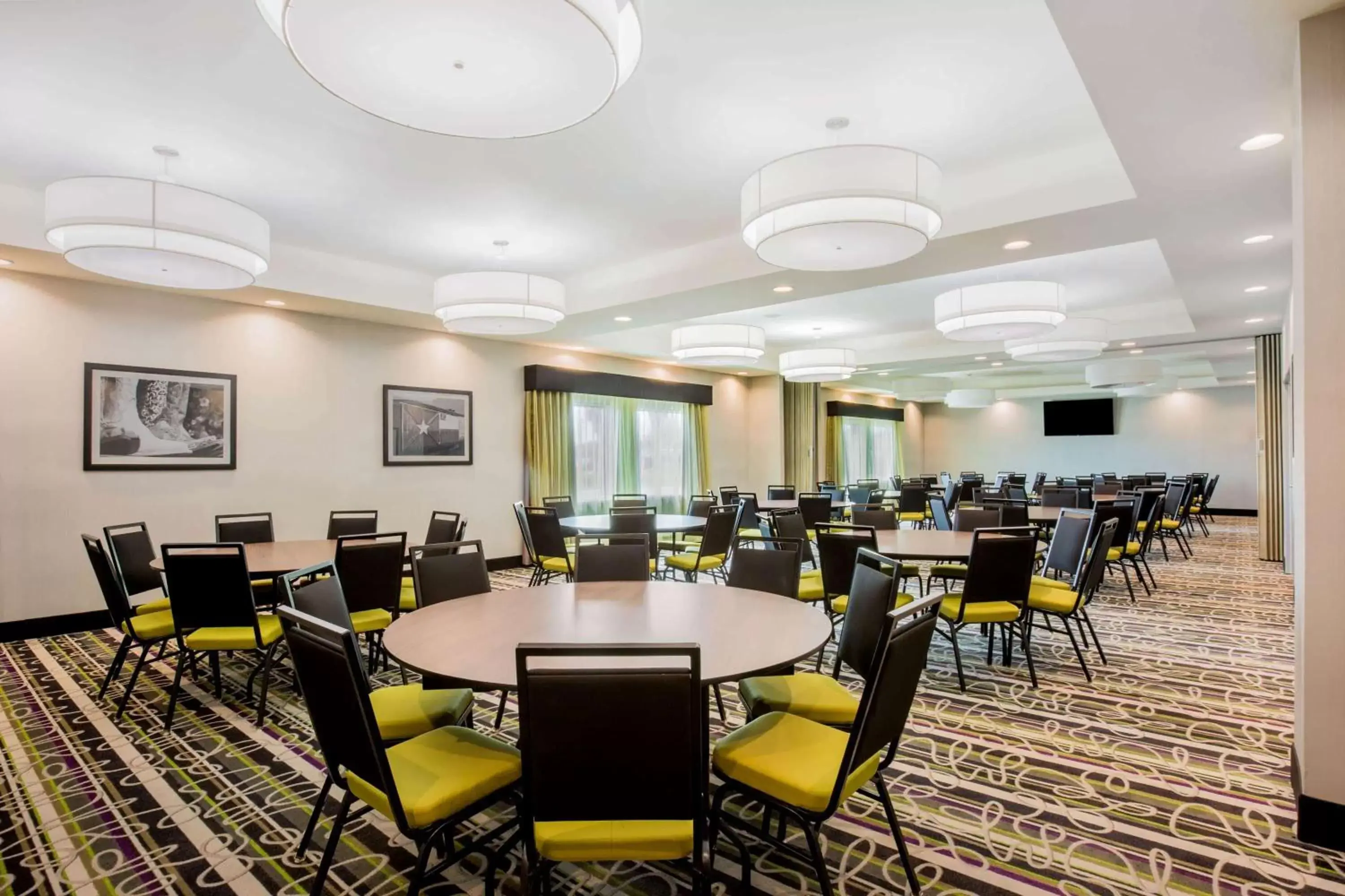 Banquet/Function facilities, Restaurant/Places to Eat in La Quinta by Wyndham McAllen Convention Center