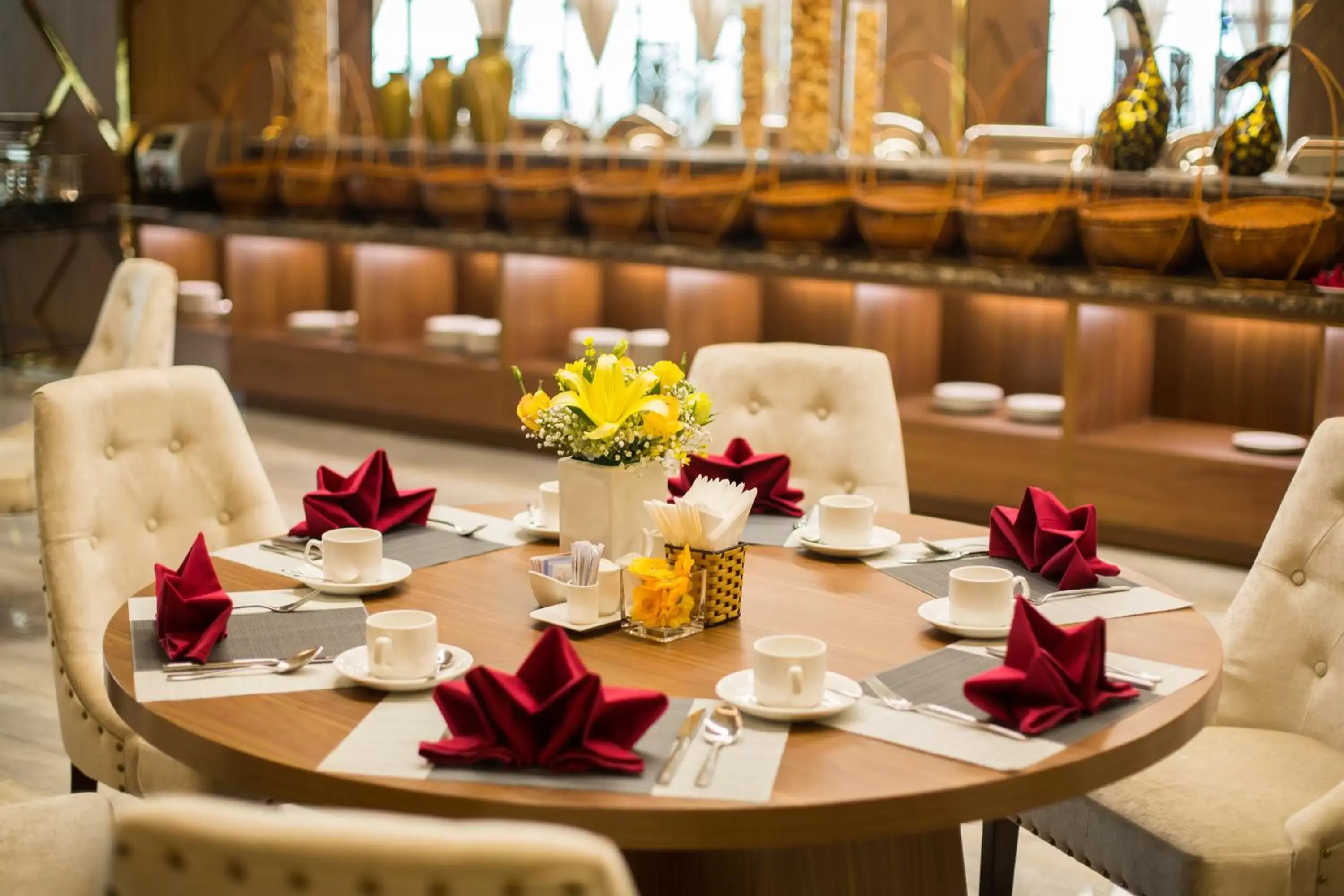 Restaurant/places to eat in Muong Thanh Luxury Phu Tho Restaurant/places to eat in Muong Thanh Luxury Phu Tho