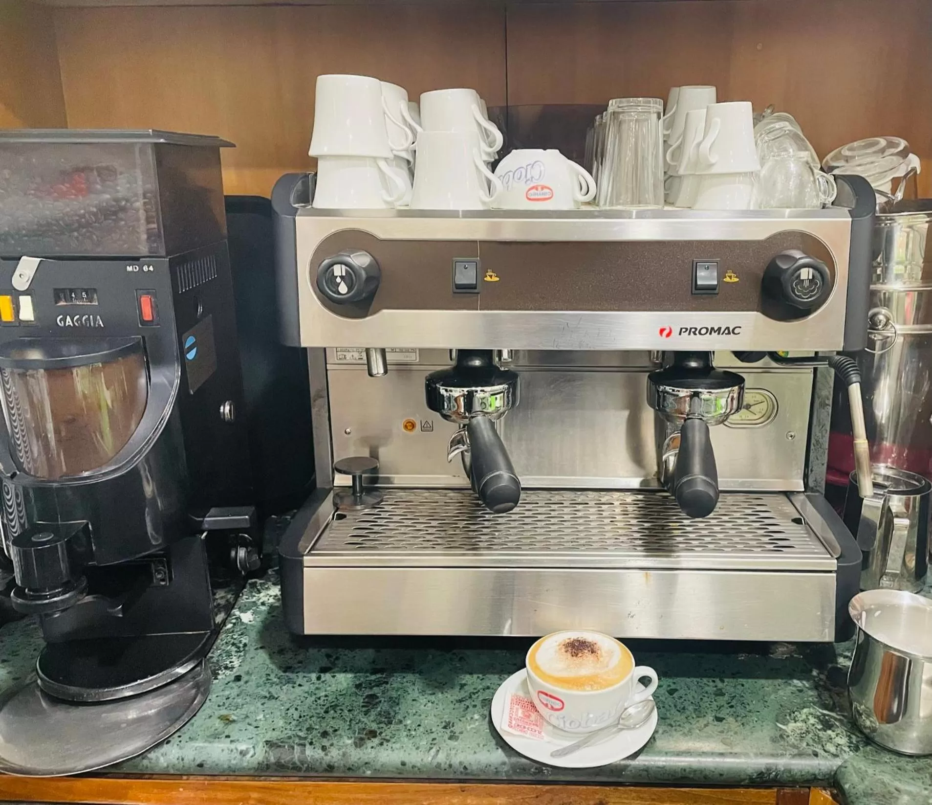 Breakfast in Hotel Le Petit