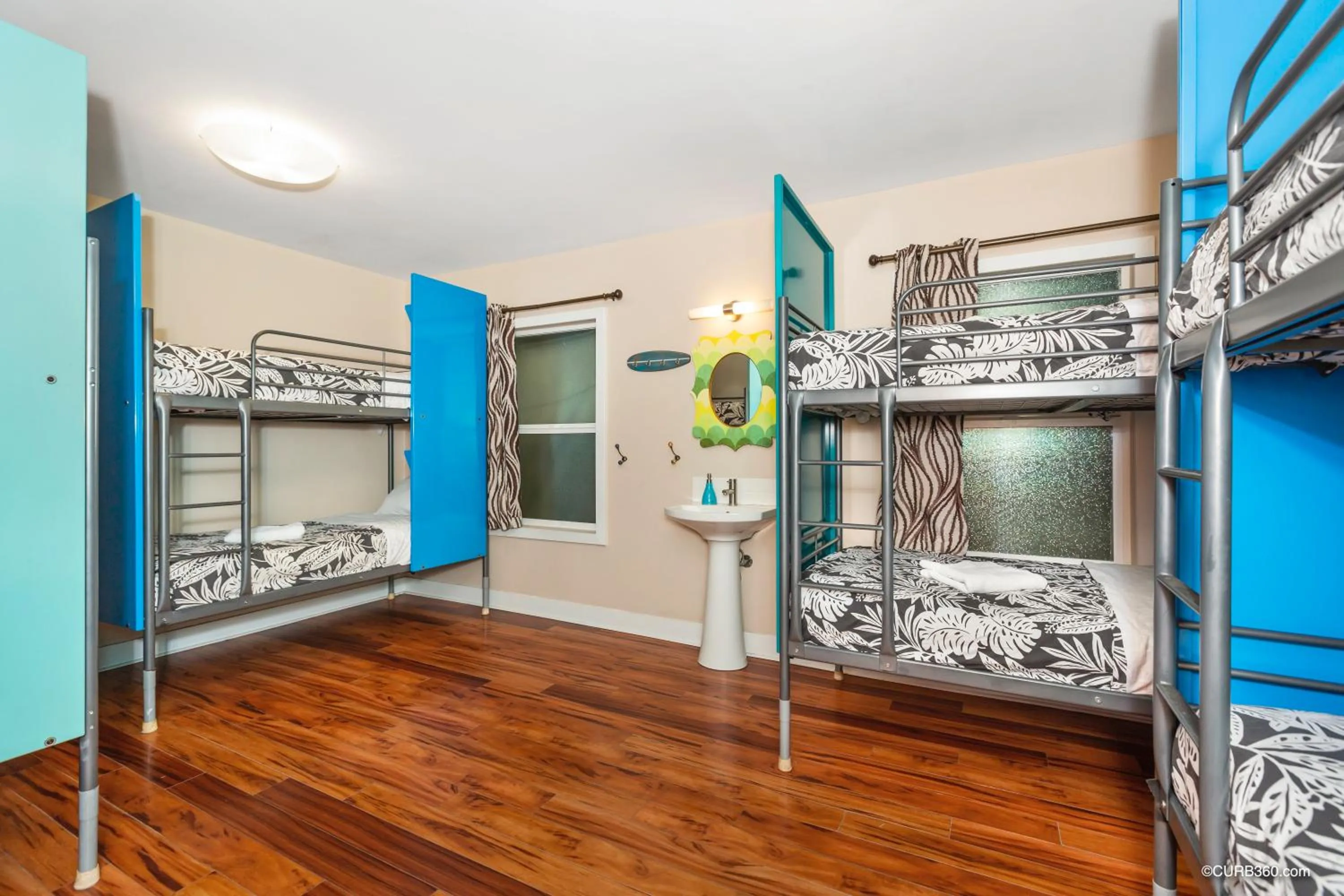 Bed in Samesun Ocean Beach Hotel & Hostel