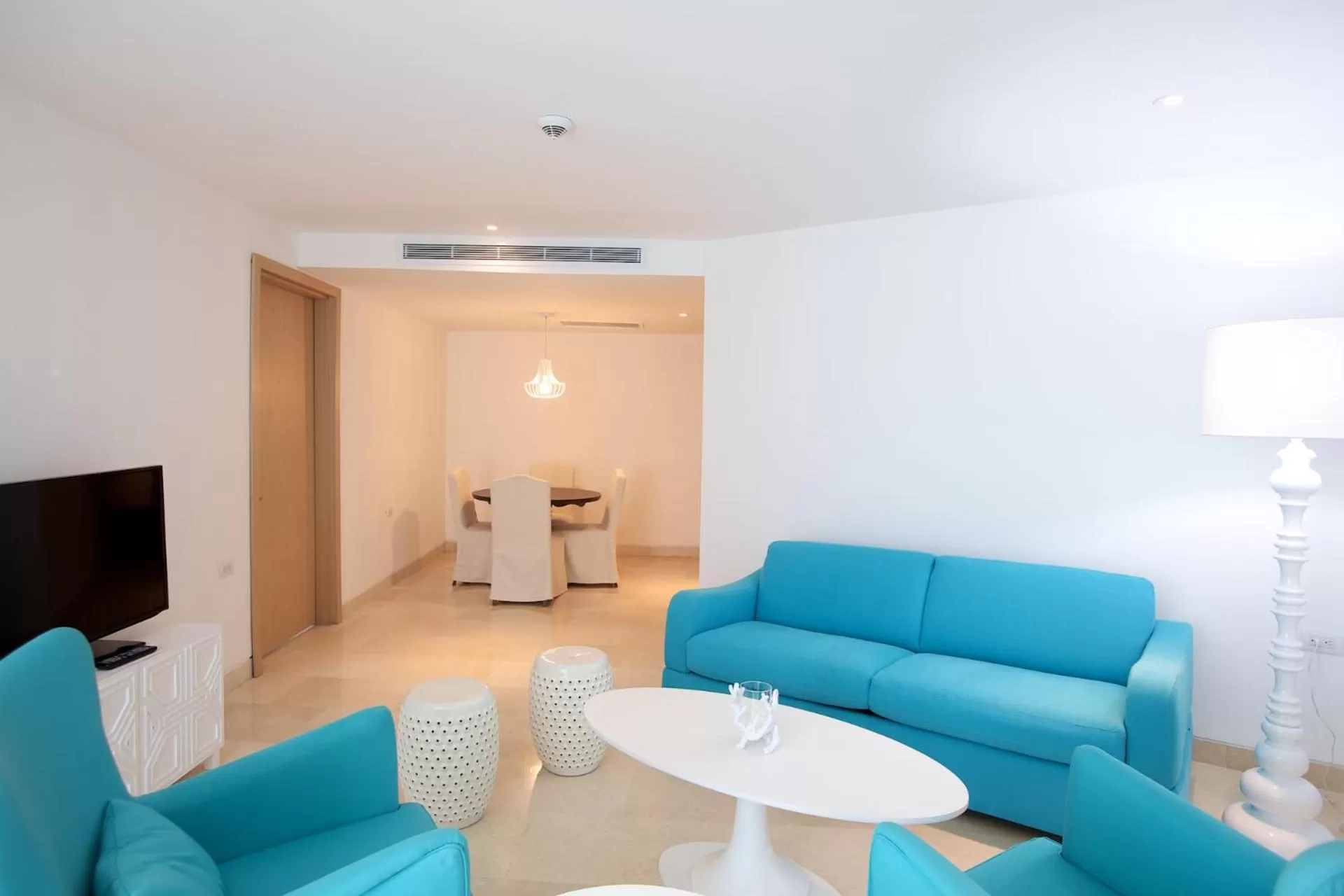 TV and multimedia in Radisson Cartagena Ocean Pavillion Hotel