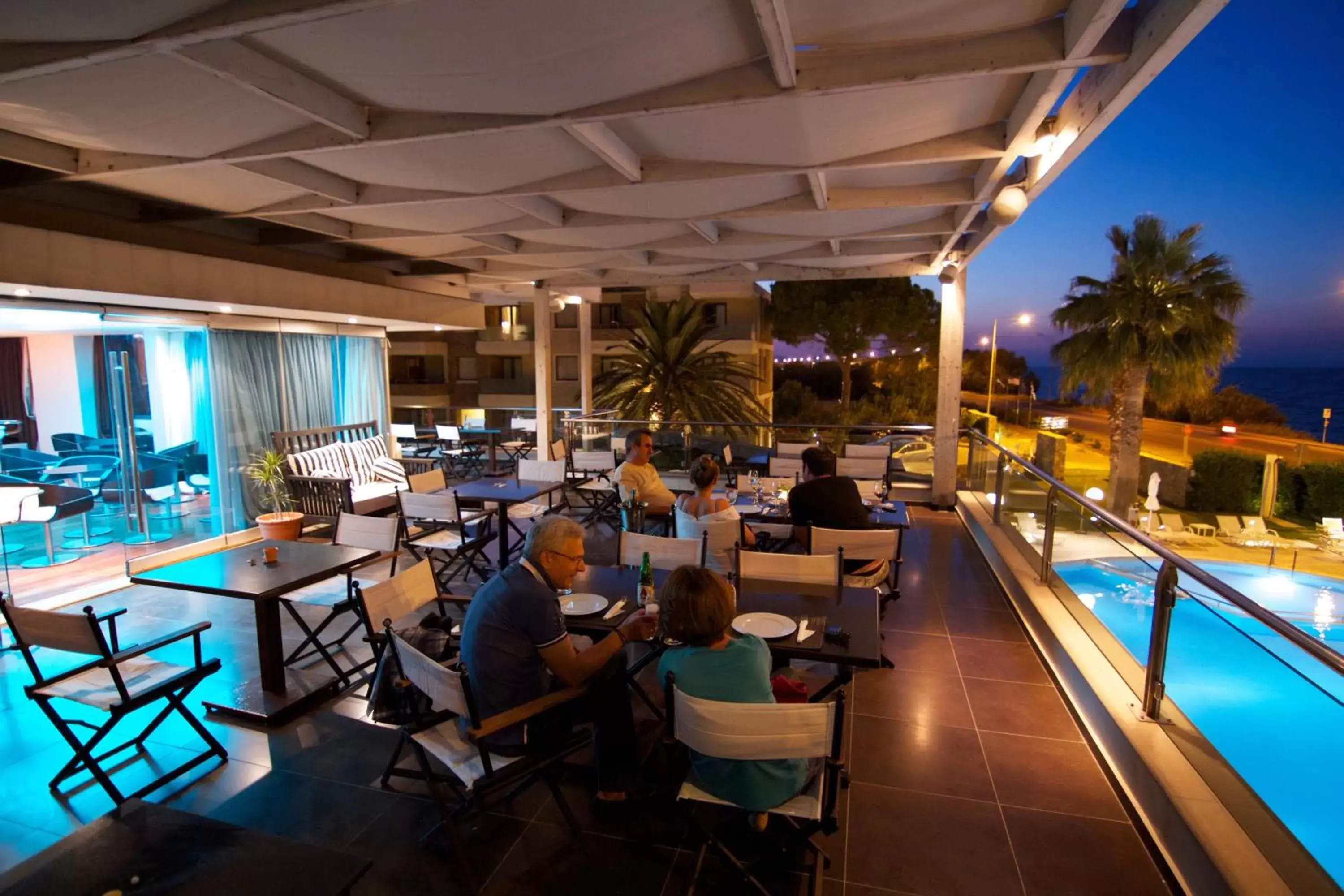 Restaurant/places to eat in Elysion Hotel Restaurant/places to eat in Elysion Hotel