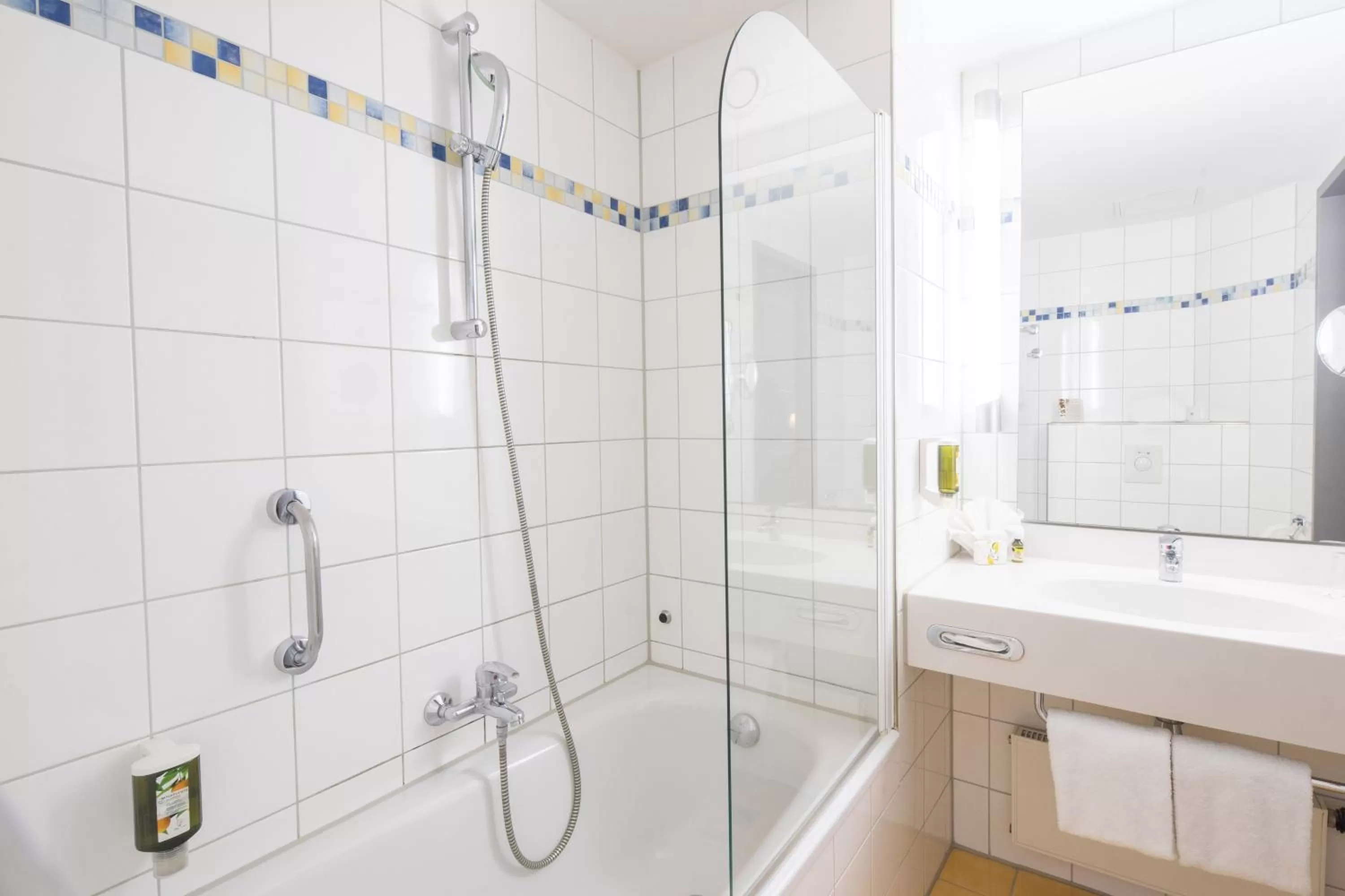 Bathroom in PhiLeRo Hotel Köln