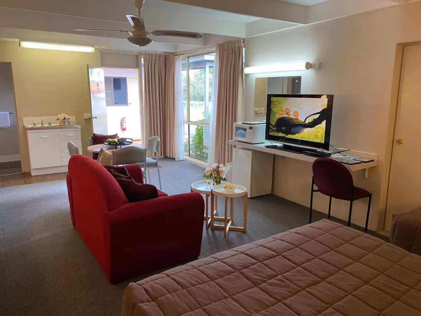 Seating Area in Apollo Motel Parkes