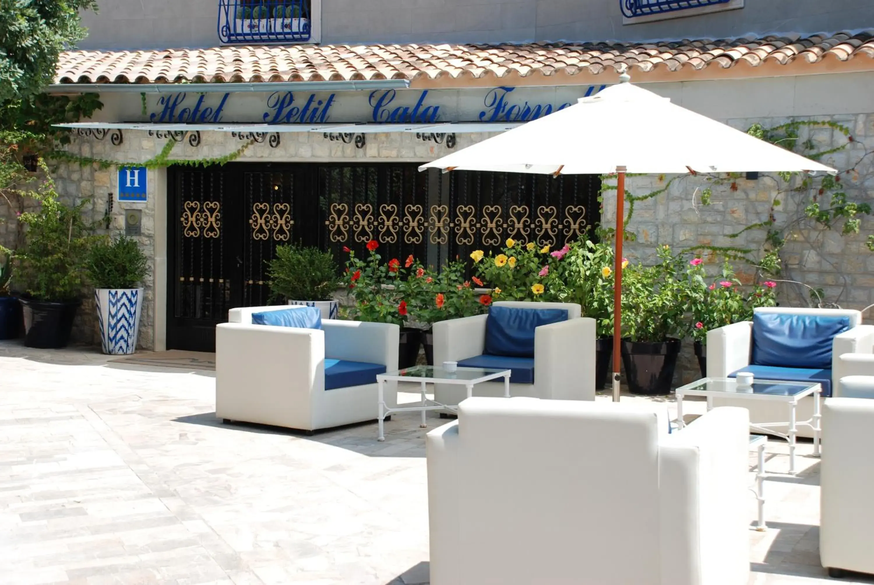 Lobby or reception in Hotel Petit Cala Fornells