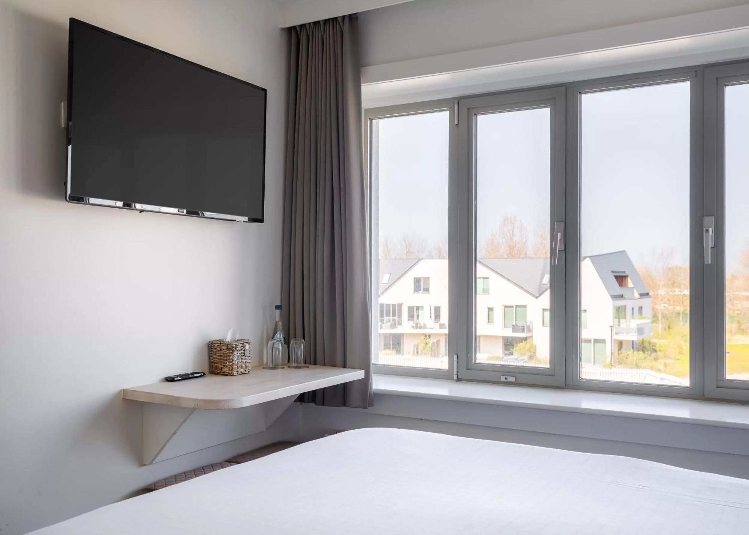 TV and multimedia, Bed in West Bay