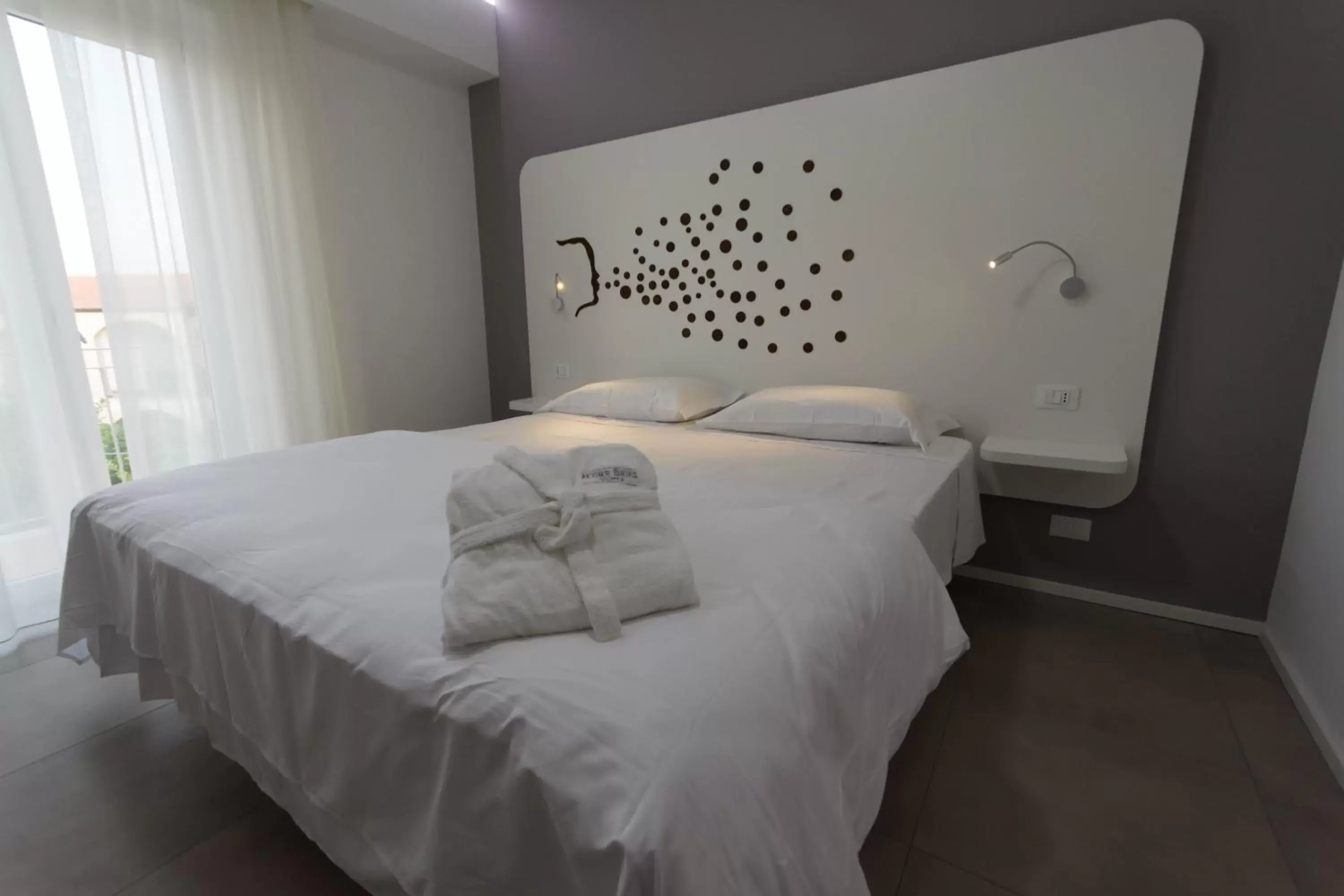 Bedroom, Bed in Aether Suites Tropea - Free Parking