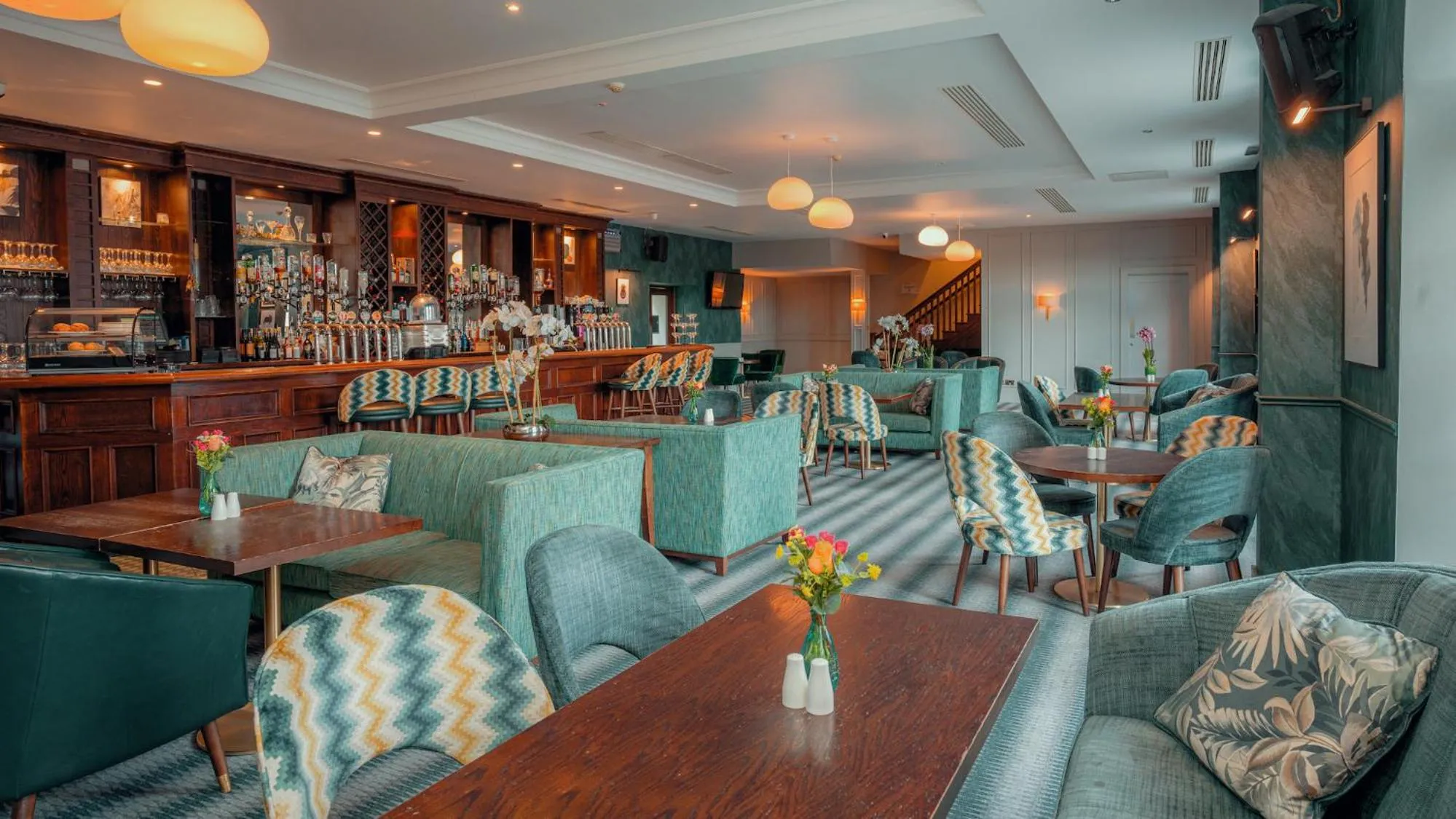 Restaurant/places to eat in Cavan Crystal Hotel