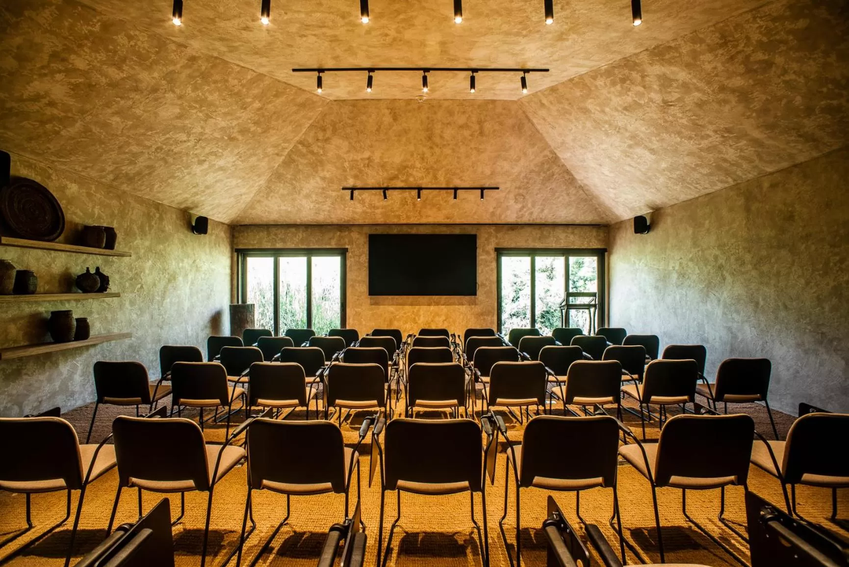 Business facilities in Zannier Bai San Hô