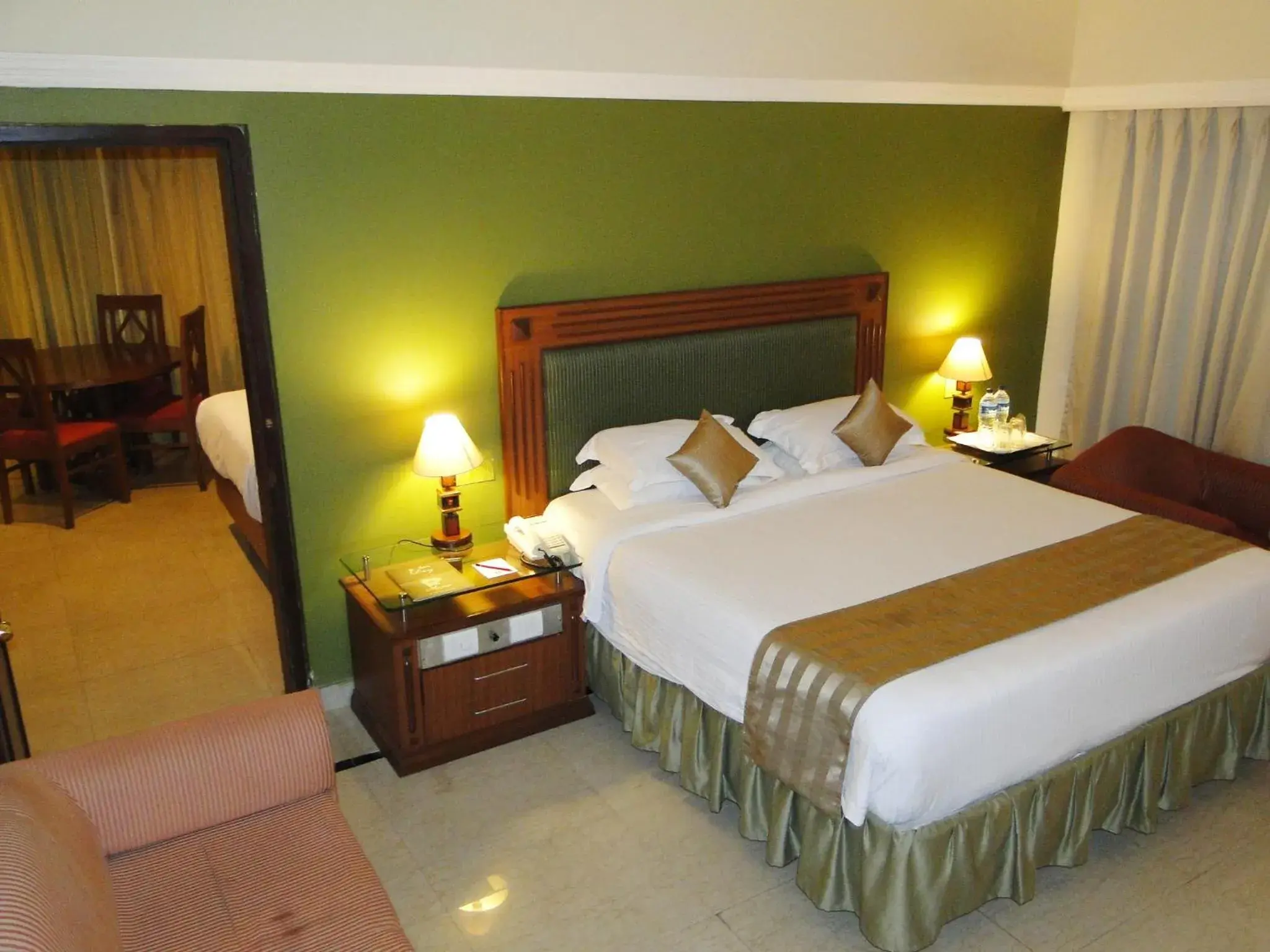 Bed in Hotel Swosti Premium Bhubaneswar