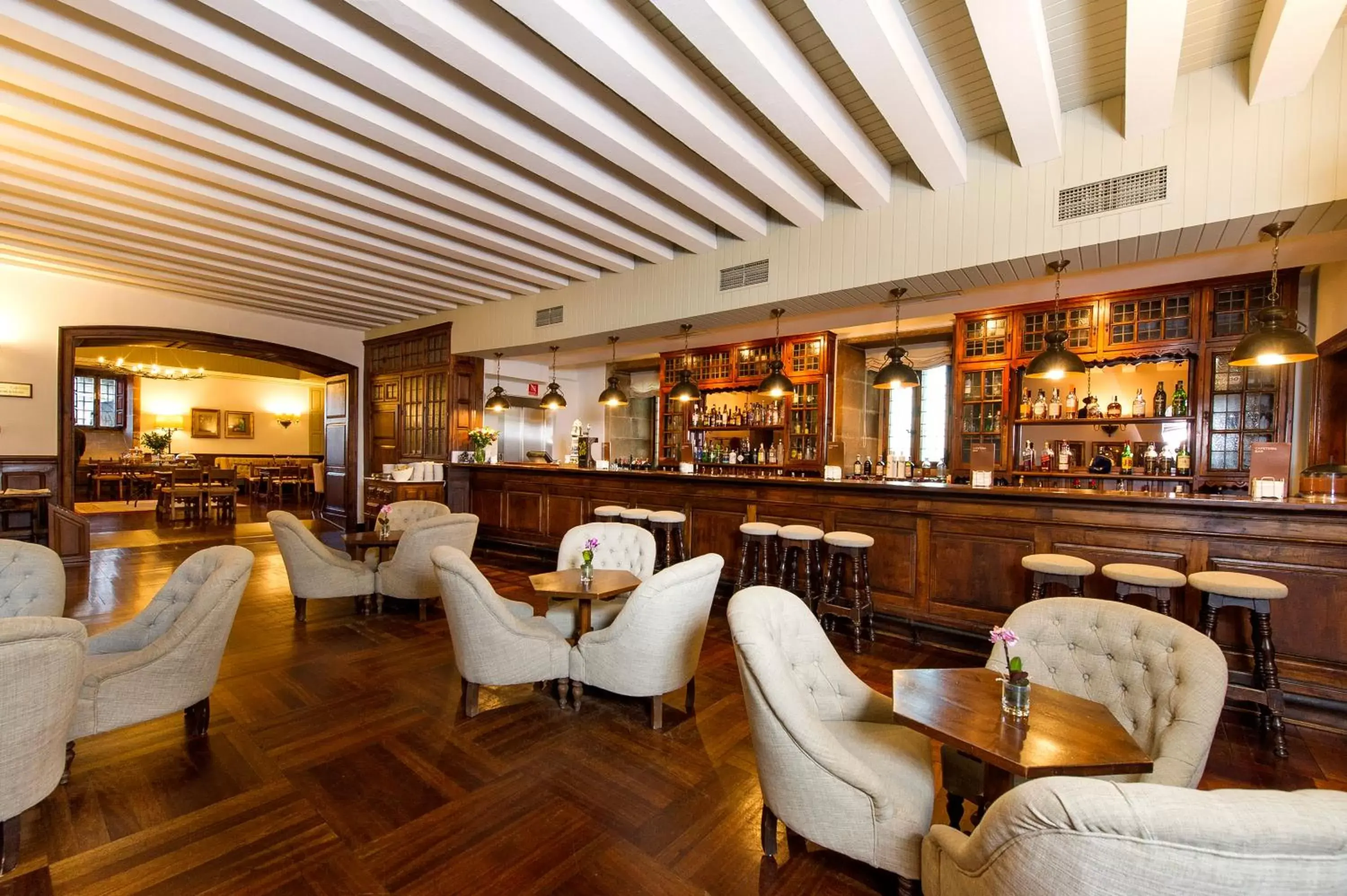 Lounge or bar in Parador de Santiago - Hostal Reis Catolicos Lounge or bar in Parador de Santiago - Hostal Reis Catolicos