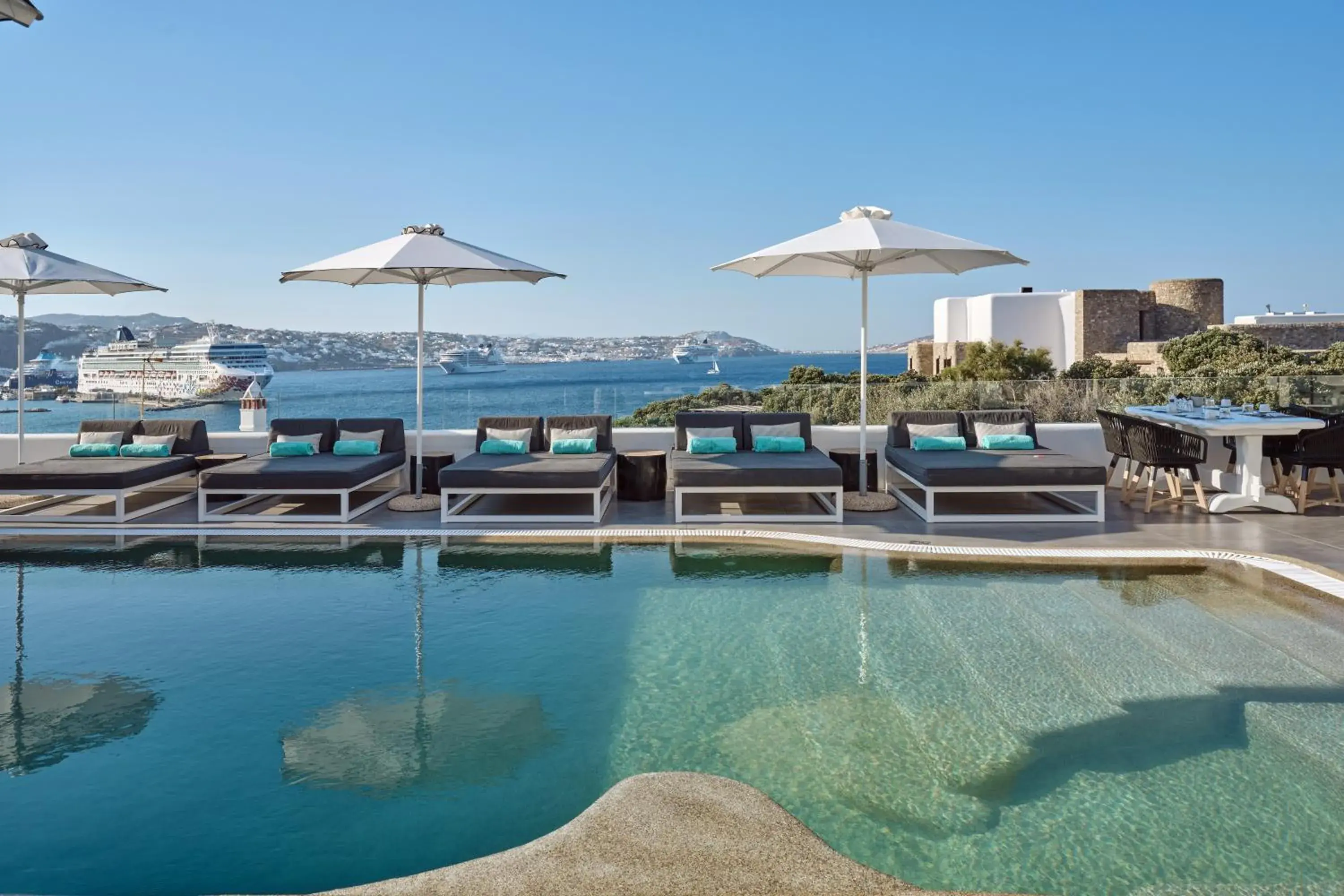 Swimming pool in Mykonos Princess Hotel Swimming pool in Mykonos Princess Hotel