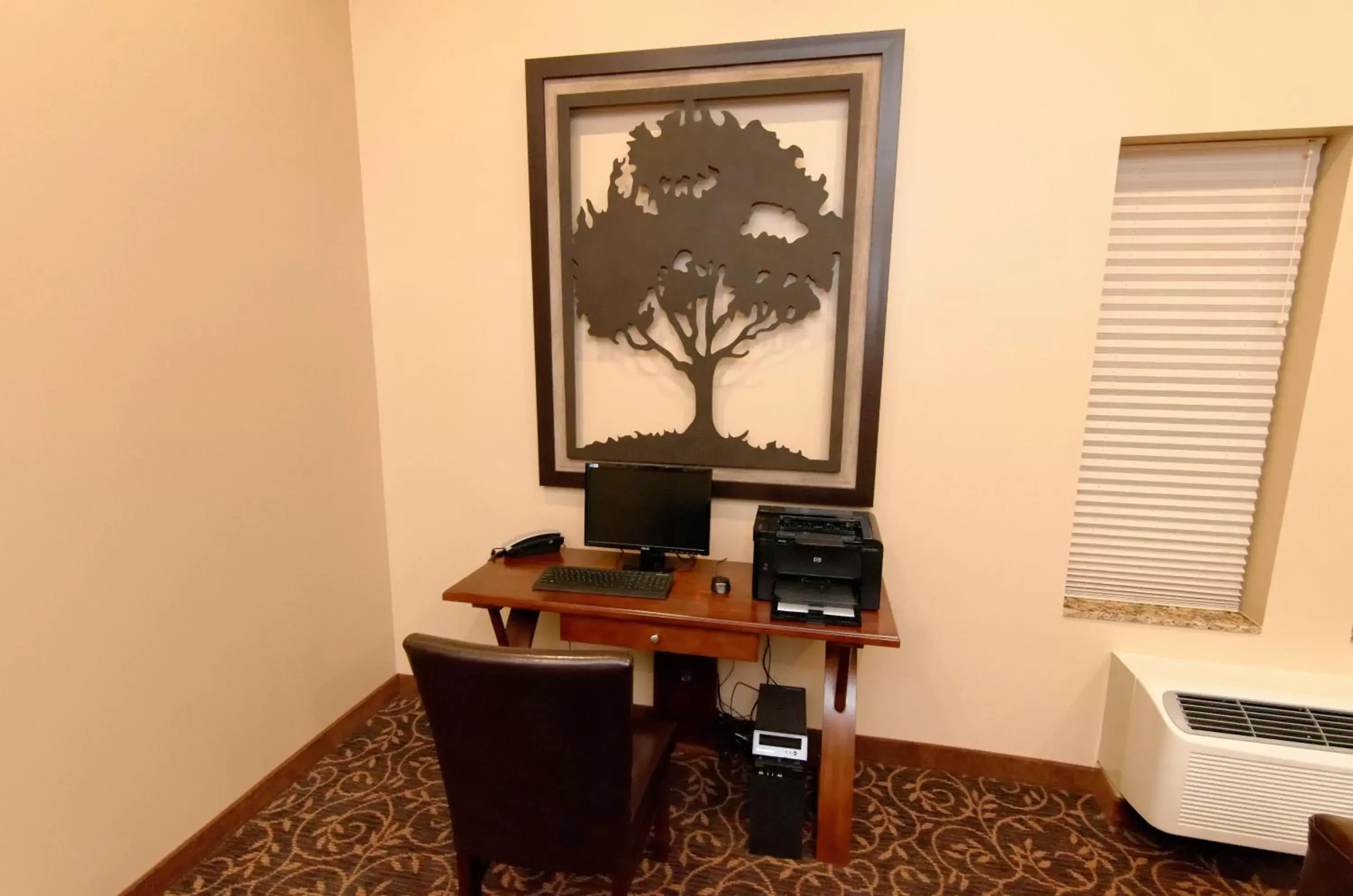 Business facilities, Business Area/Conference Room in Cobblestone Inn & Suites Fort Madison