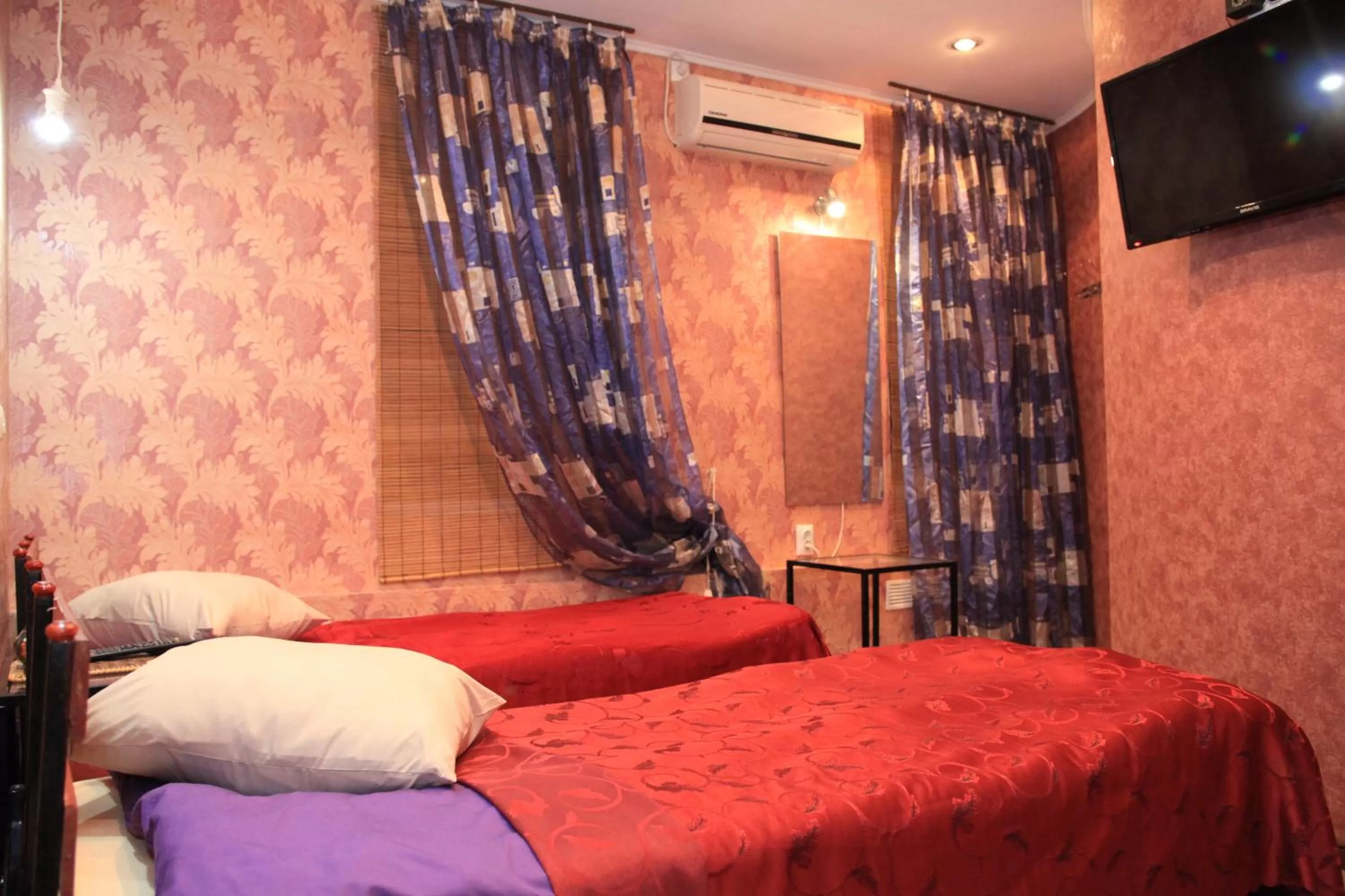 Bed in YELLOW UNLIMITED HOTEL 4