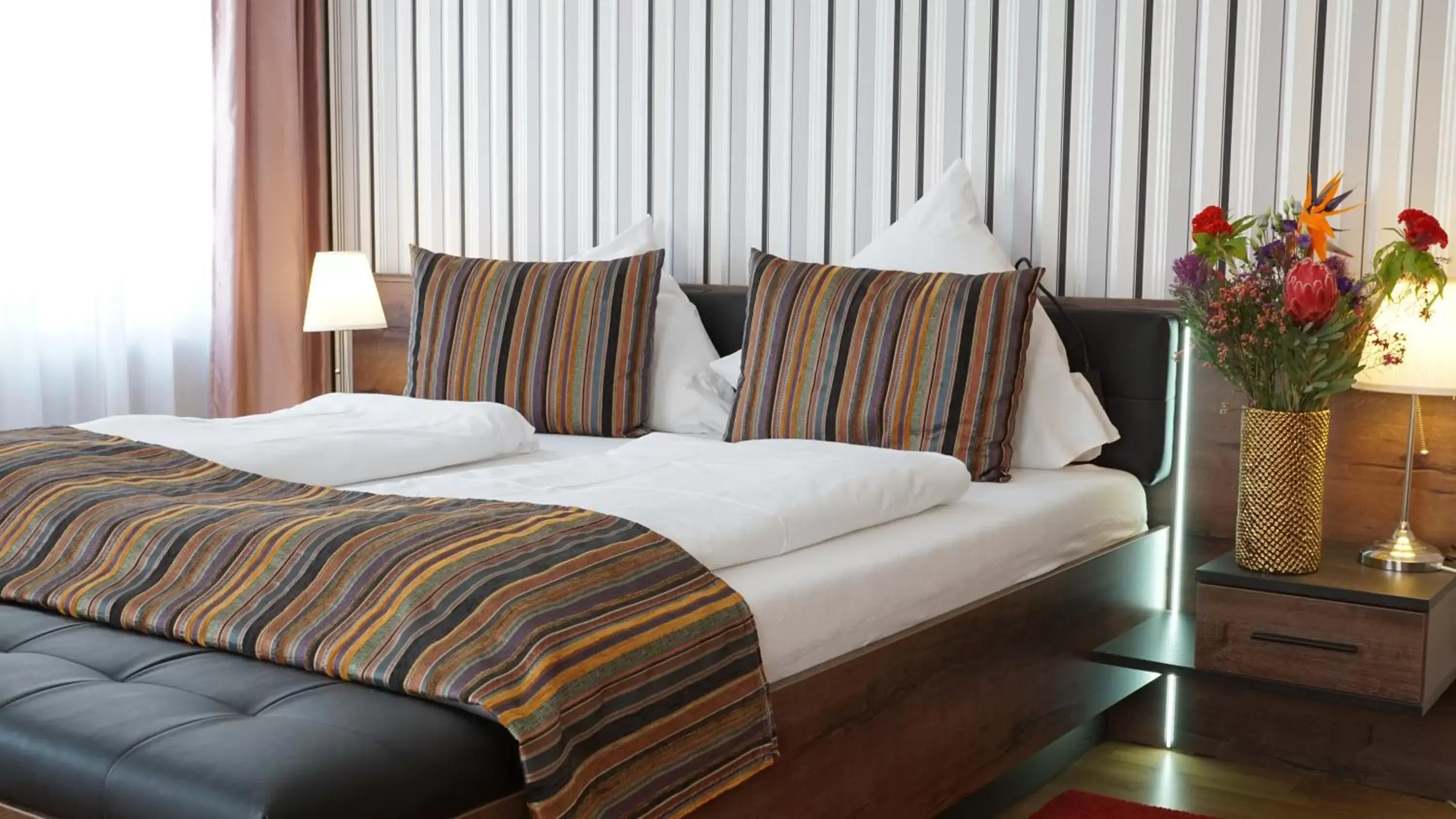 Bedroom, Bed in Suiten Hotel Dependance Laterne