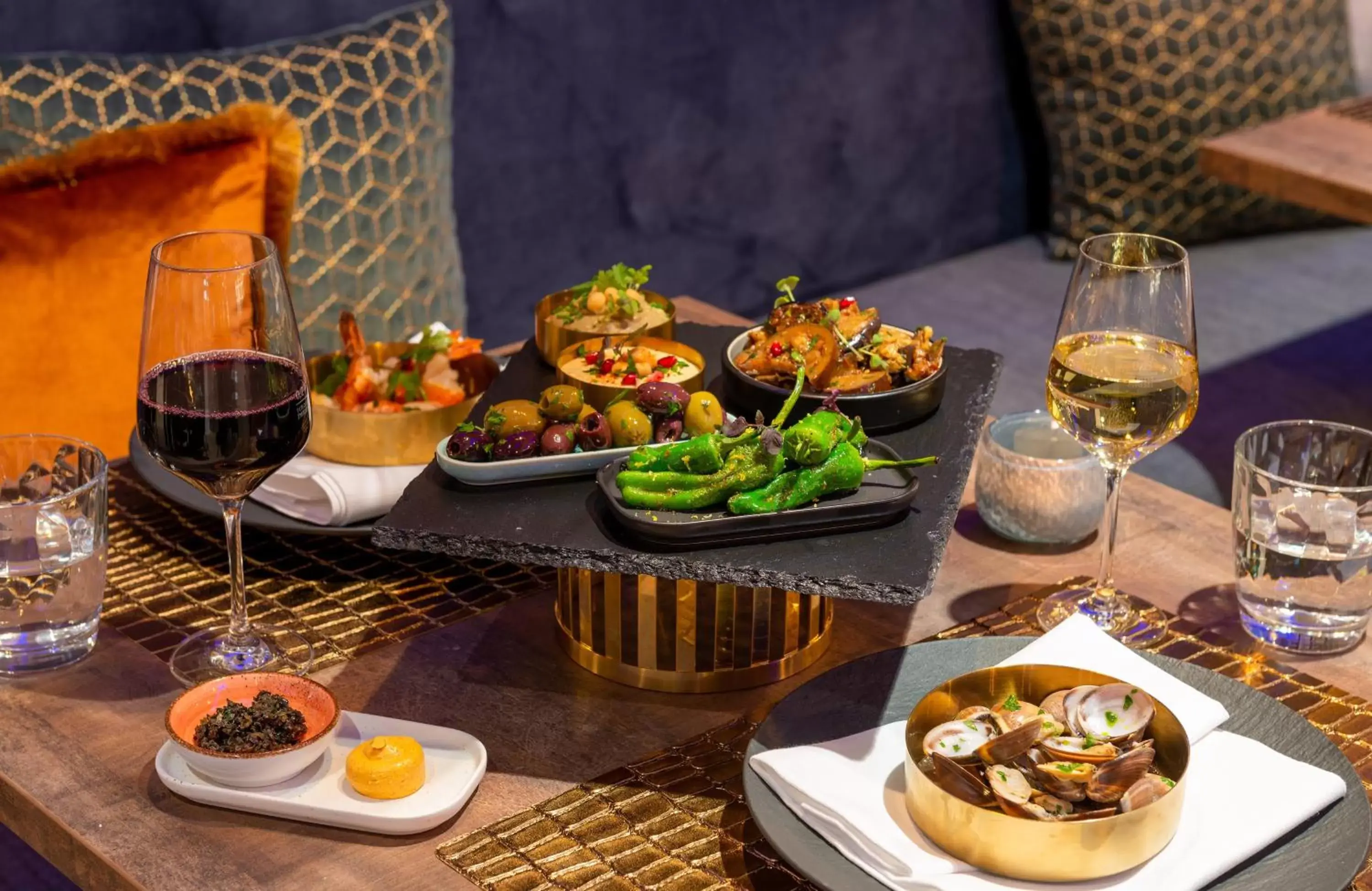 Restaurant/places to eat in Leonardo Hotel Augsburg Restaurant/places to eat in Leonardo Hotel Augsburg