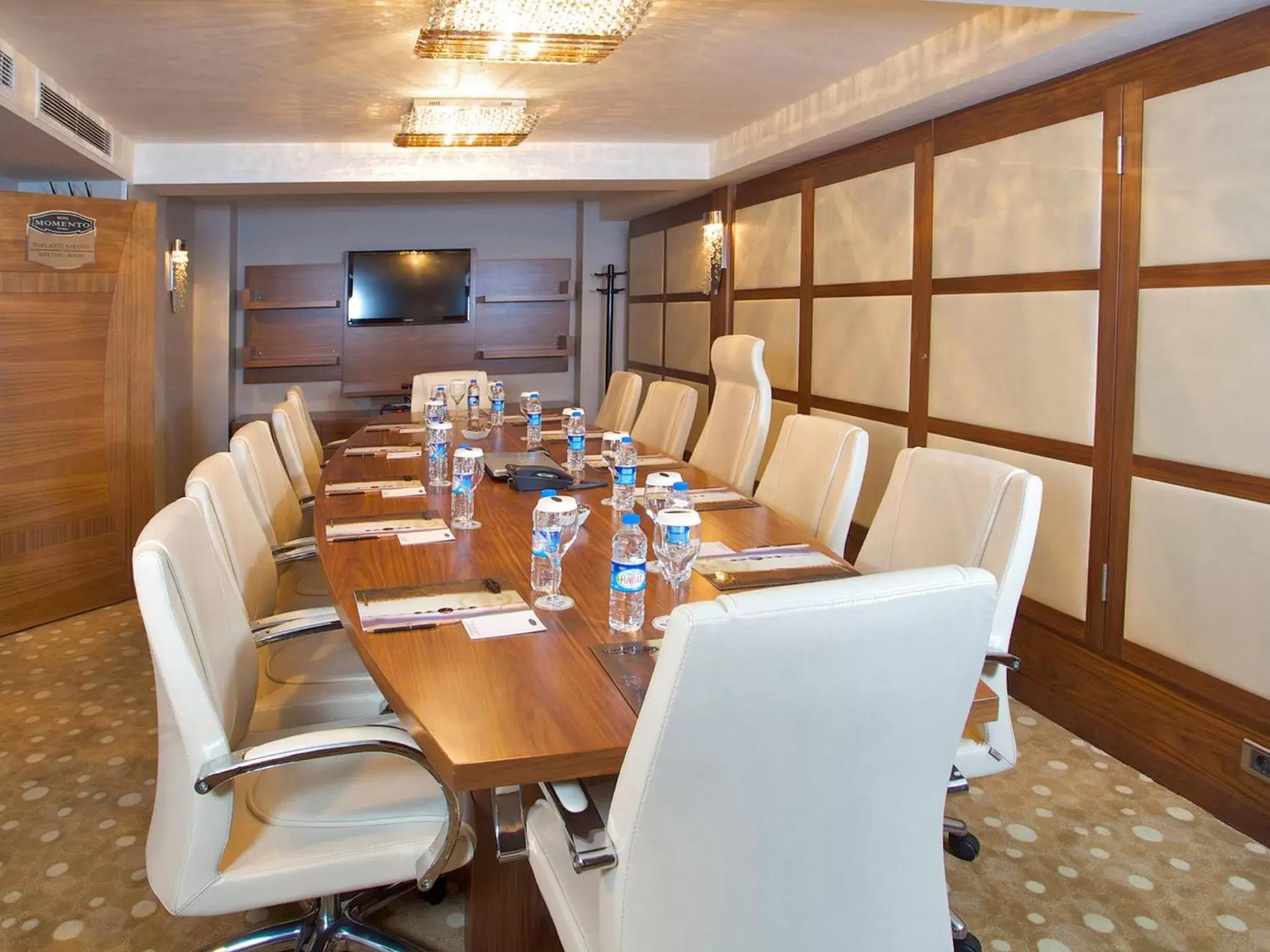 Business facilities in Hotel Momento - Special Category