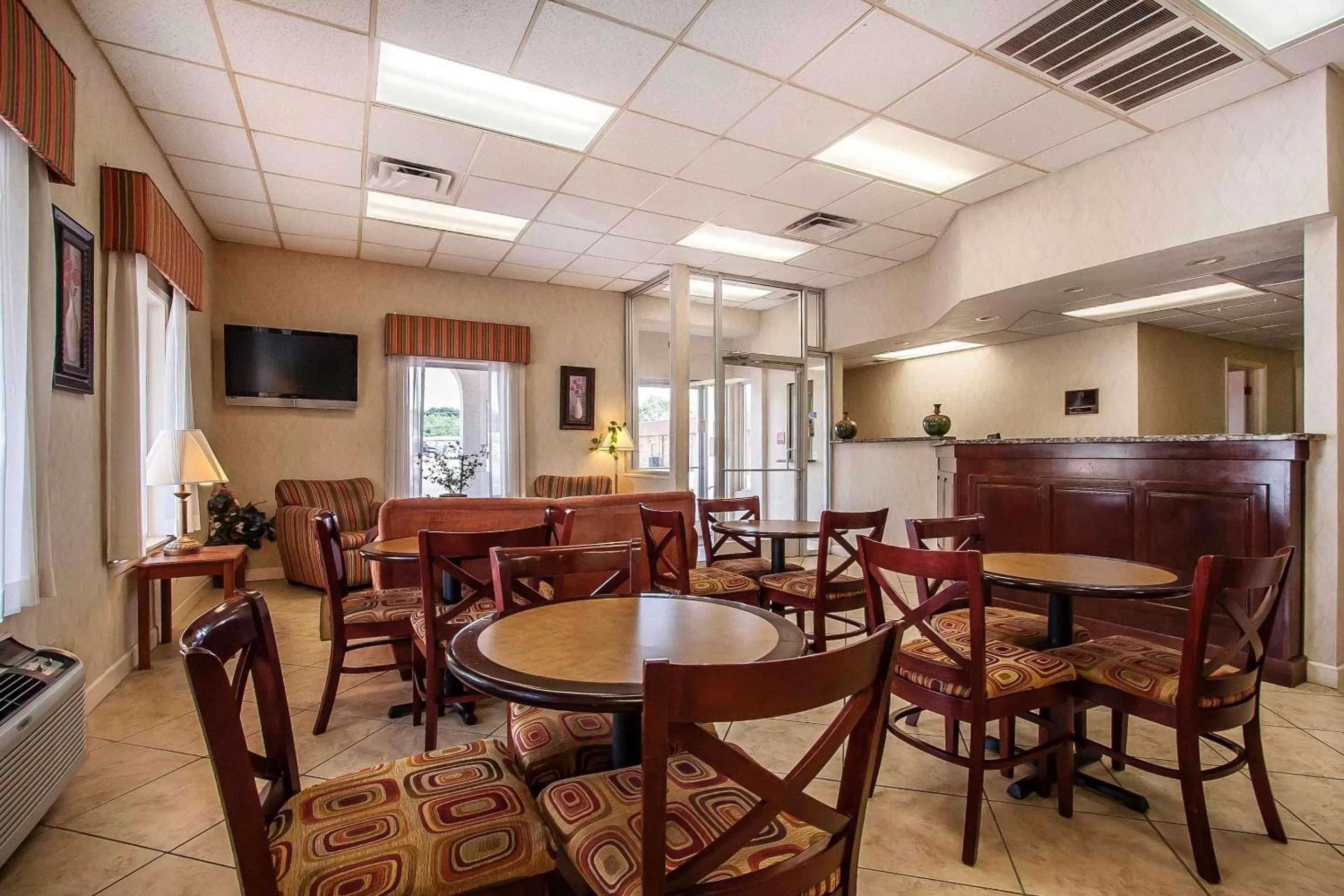 Lobby or reception in Quality Inn & Suites Covington