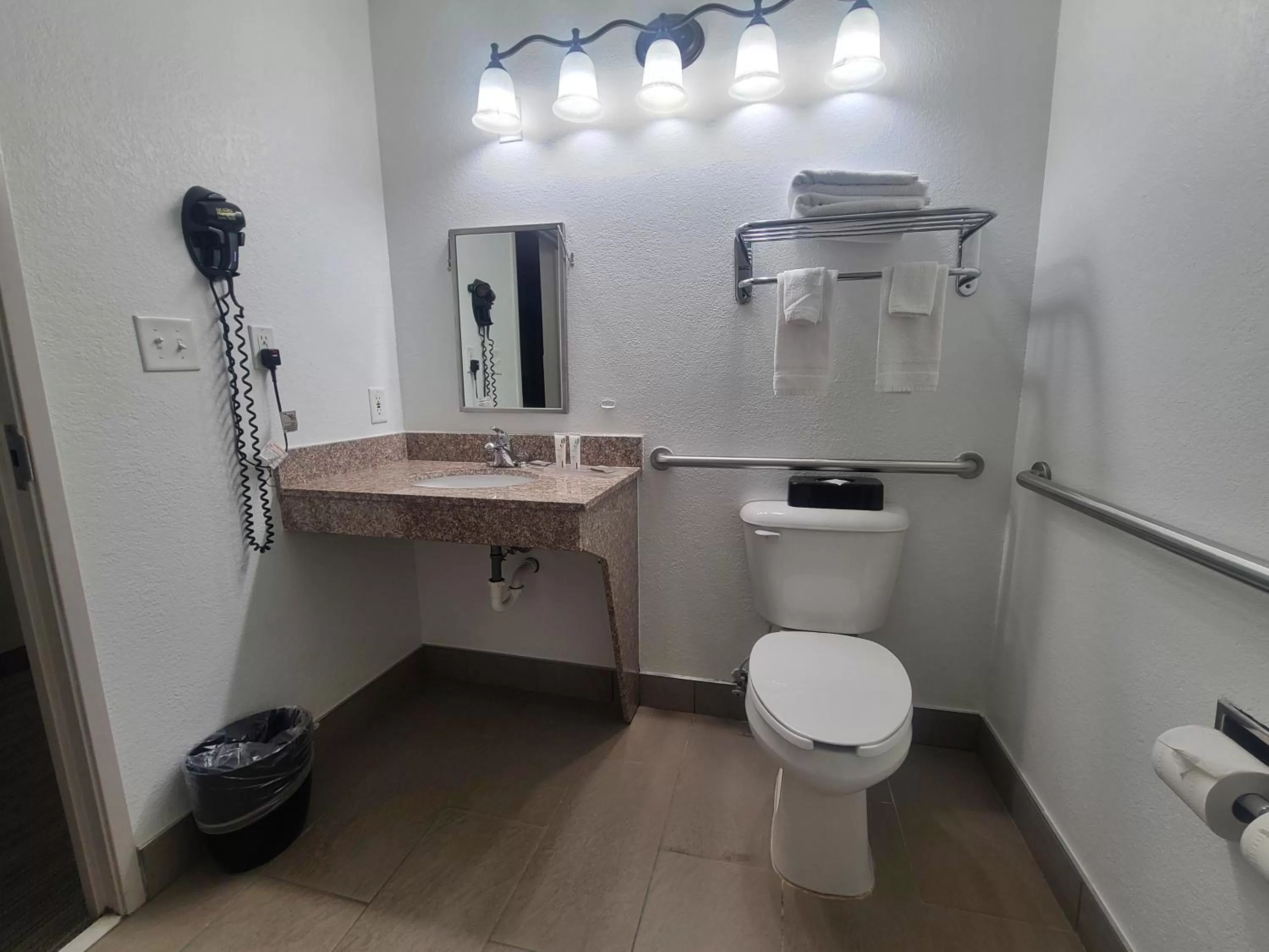 Country Inn & Suites by Radisson, Paducah, KY