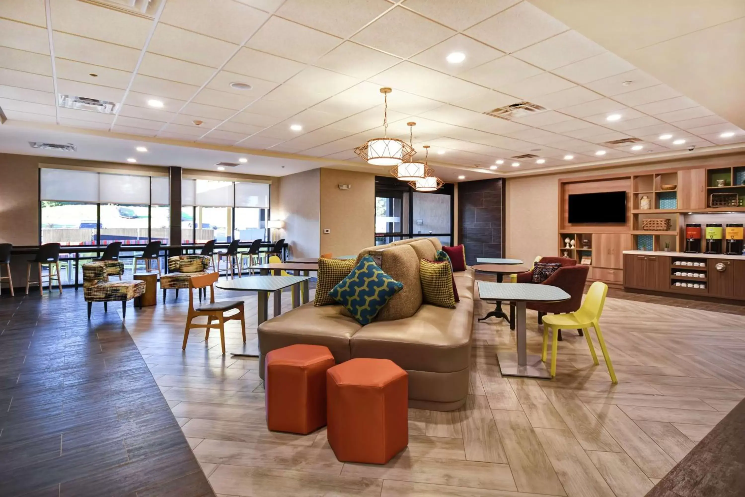 Lobby or reception, Restaurant/Places to Eat in Home2 Suites By Hilton Lagrange