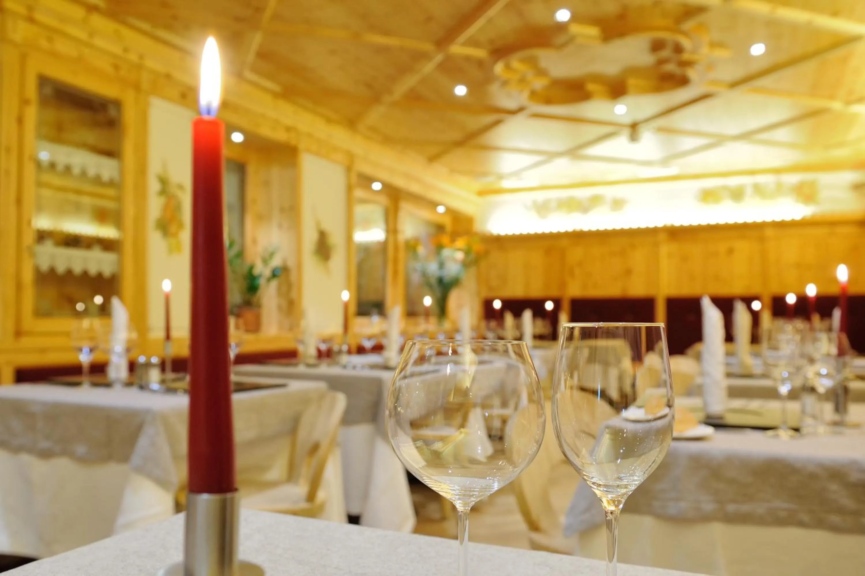 Restaurant/places to eat in Boutique Hotel Diana