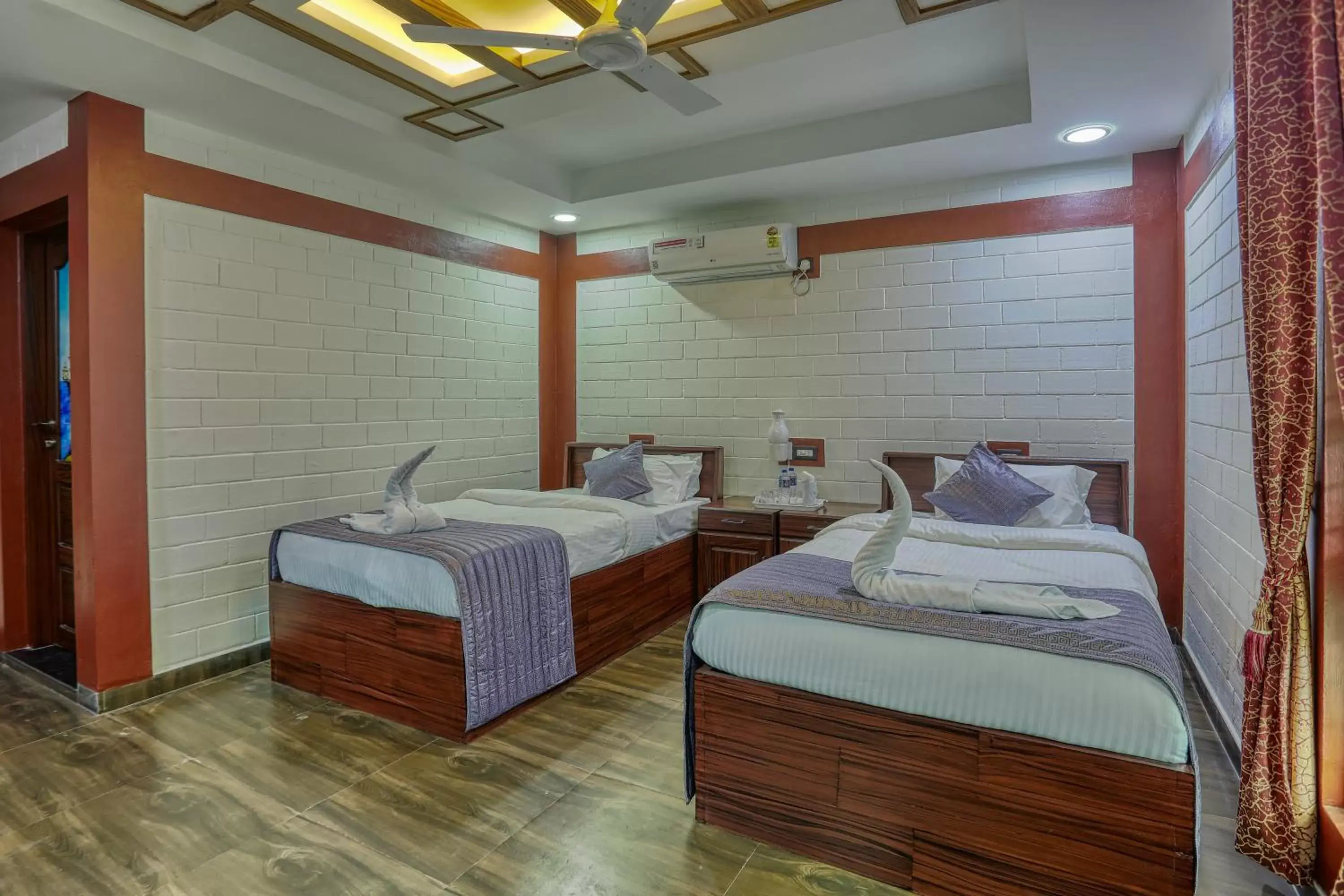 Bed in LEISURE VALLEY BEACH RESORT Bed in LEISURE VALLEY BEACH RESORT