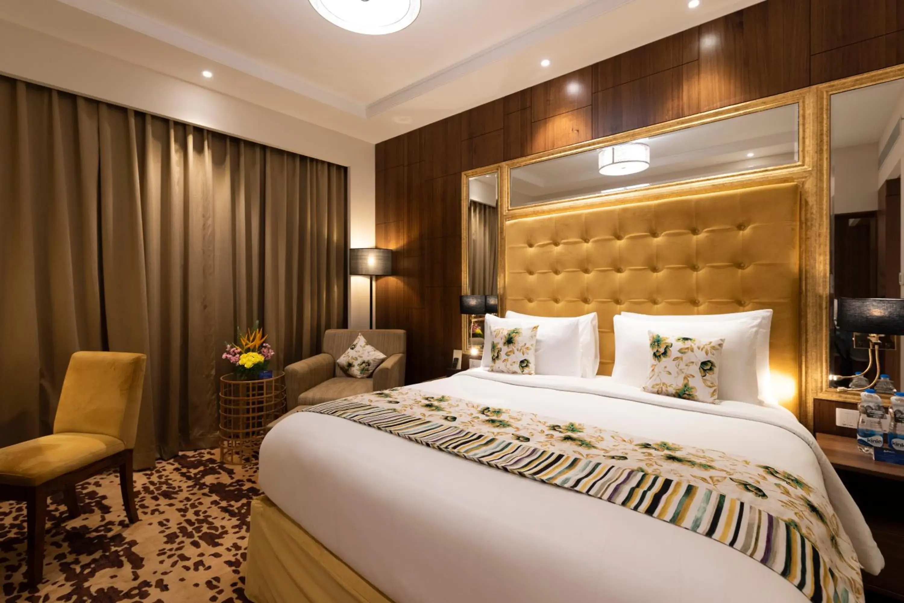 Bedroom, Bed in Radisson Blu Pune Hinjawadi