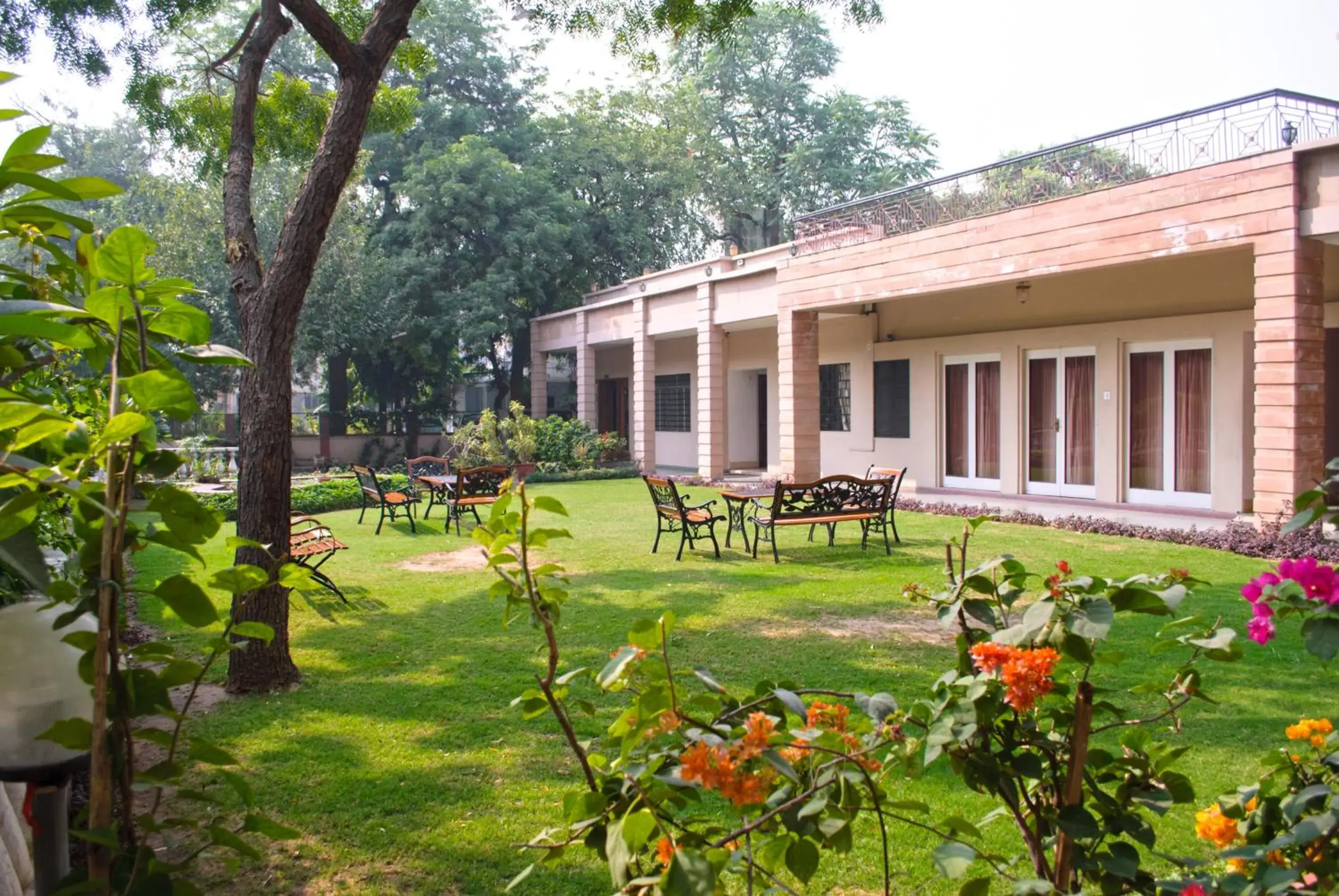 Garden in Jai Niwas Garden Hotel