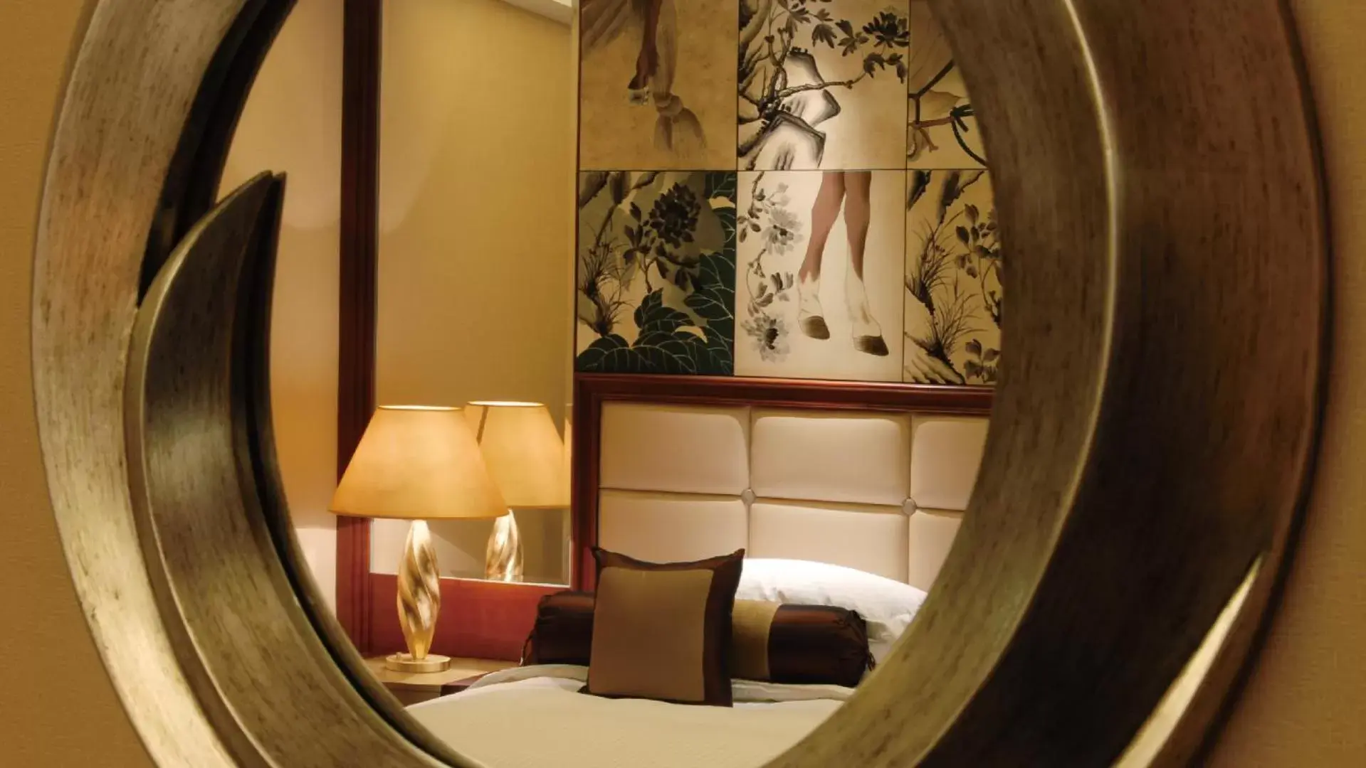 Decorative detail, Bed in Kempinski Hotel Shenzhen