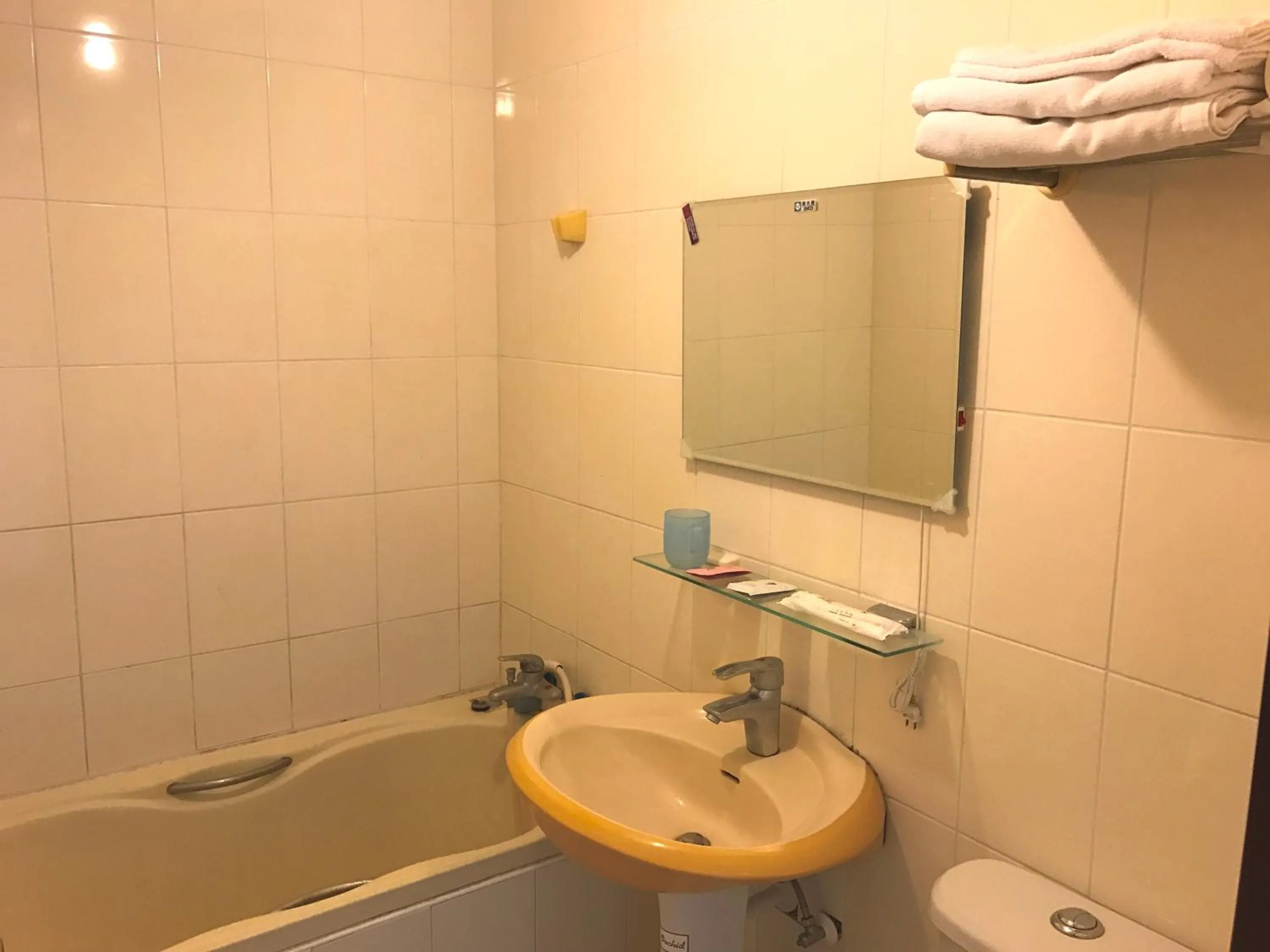 Bathroom in Chantai Hotel