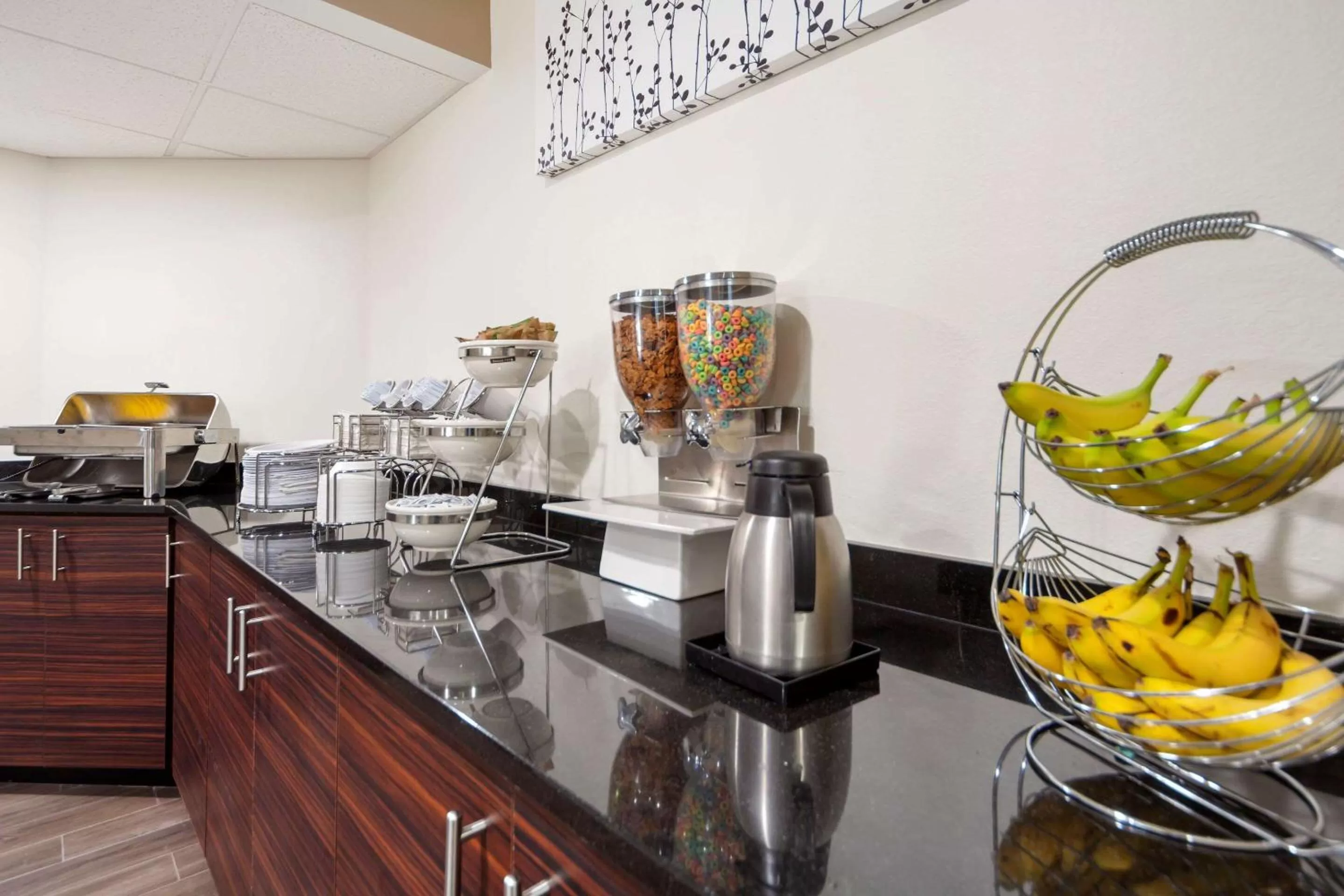 Restaurant/places to eat in Sleep Inn Grand Island North