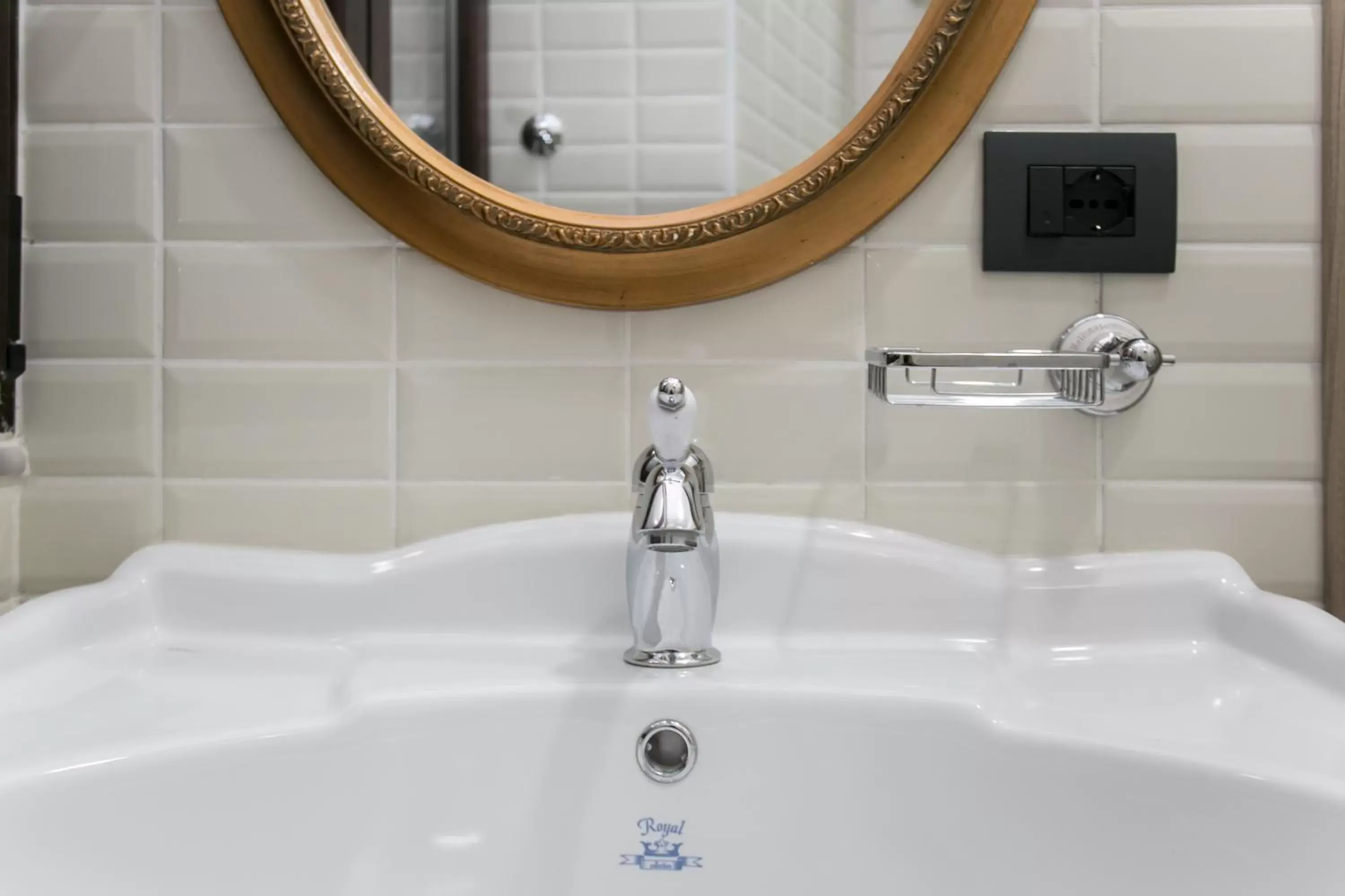 Bathroom in Aparthotel Dei Mercanti