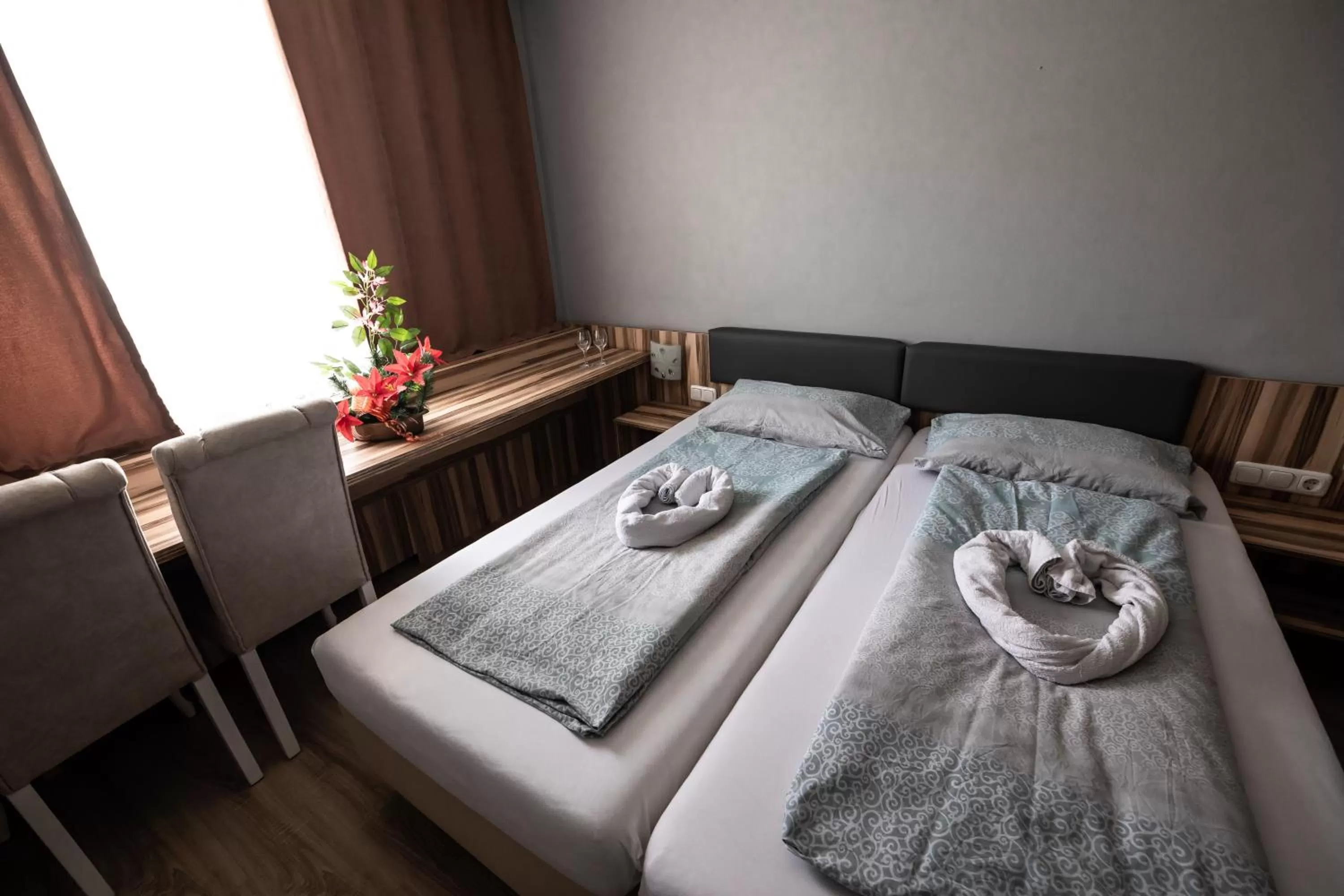 Bed in Hotel Am Limes