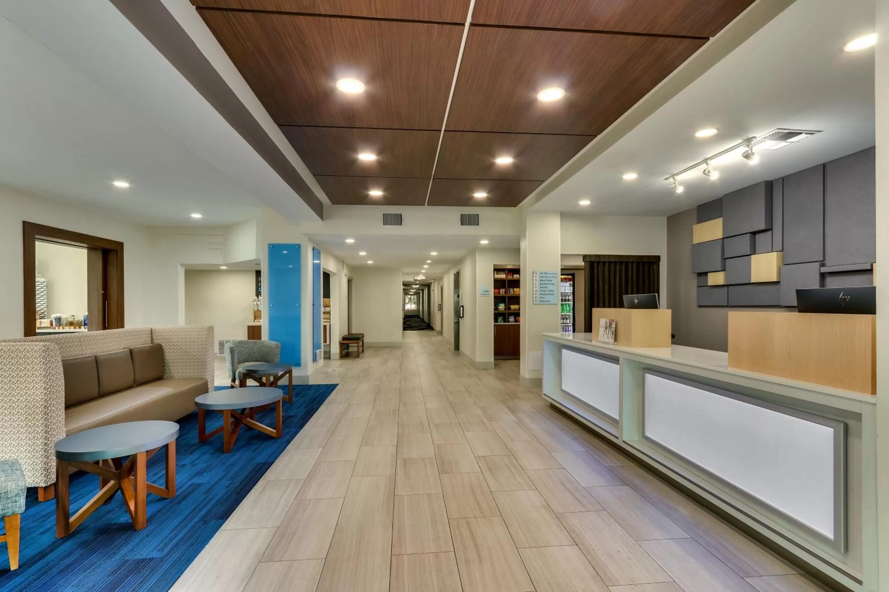 Property building in Holiday Inn Express & Suites Waxahachie by IHG