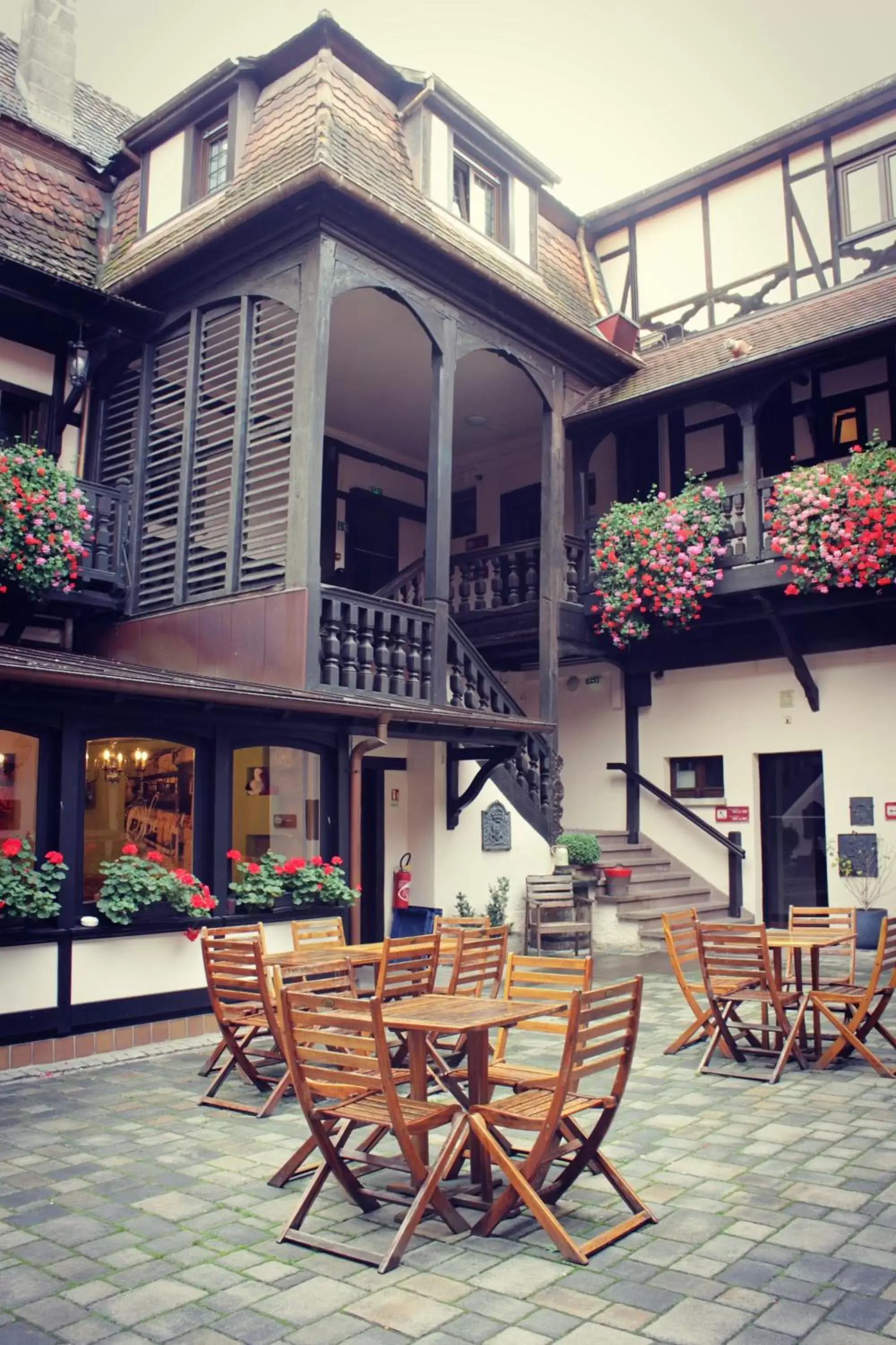 Facade/entrance, Property Building in Le Gouverneur Hotel