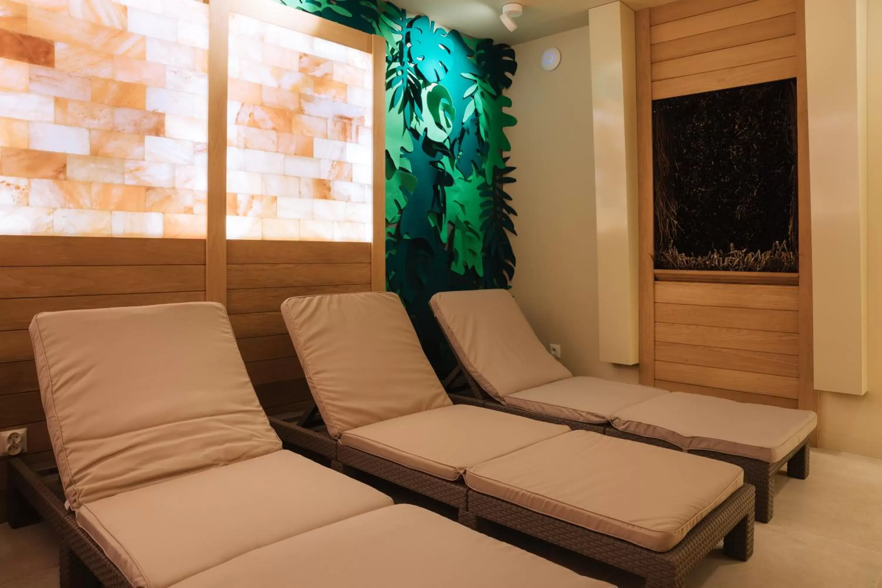 Spa and wellness centre/facilities, Seating Area in Best Western Hotel Cristal