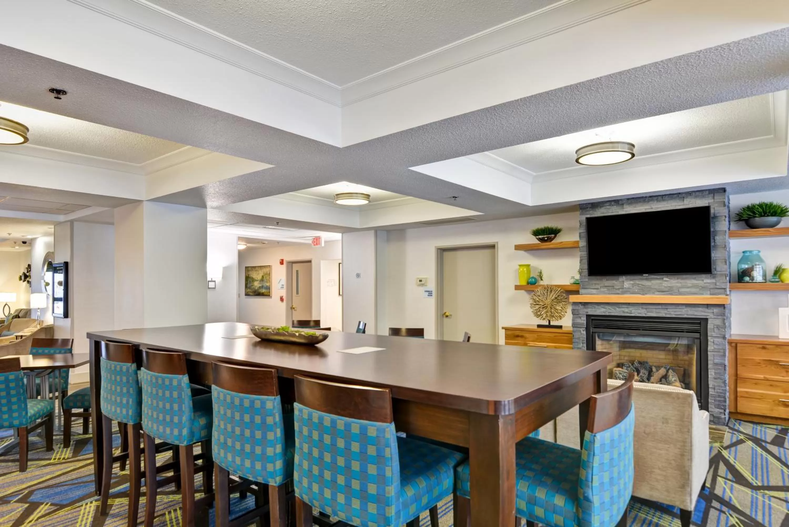 Breakfast in Holiday Inn Express Hotel & Suites Milwaukee-New Berlin by IHG