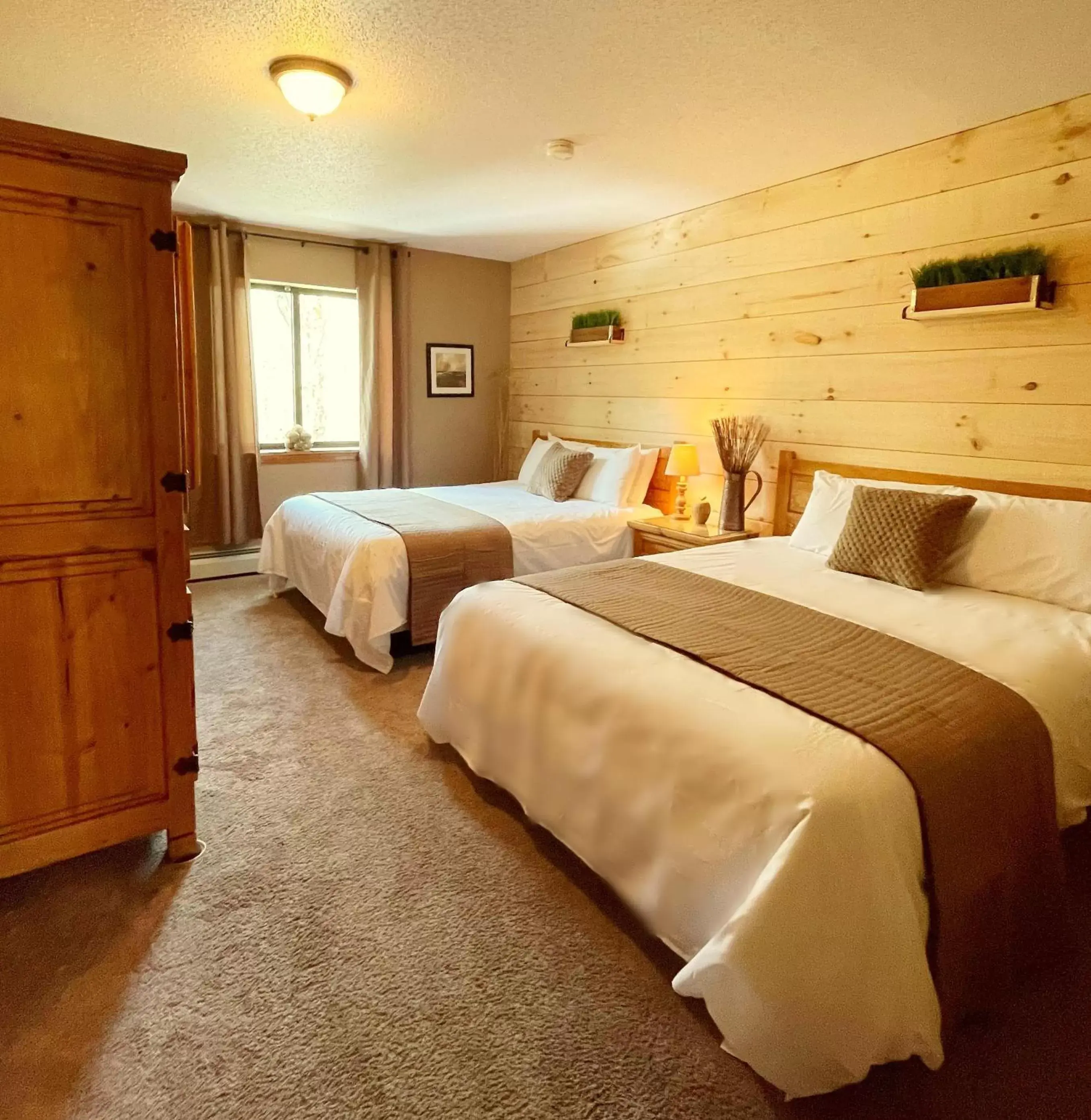 Bed in The Snowed Inn