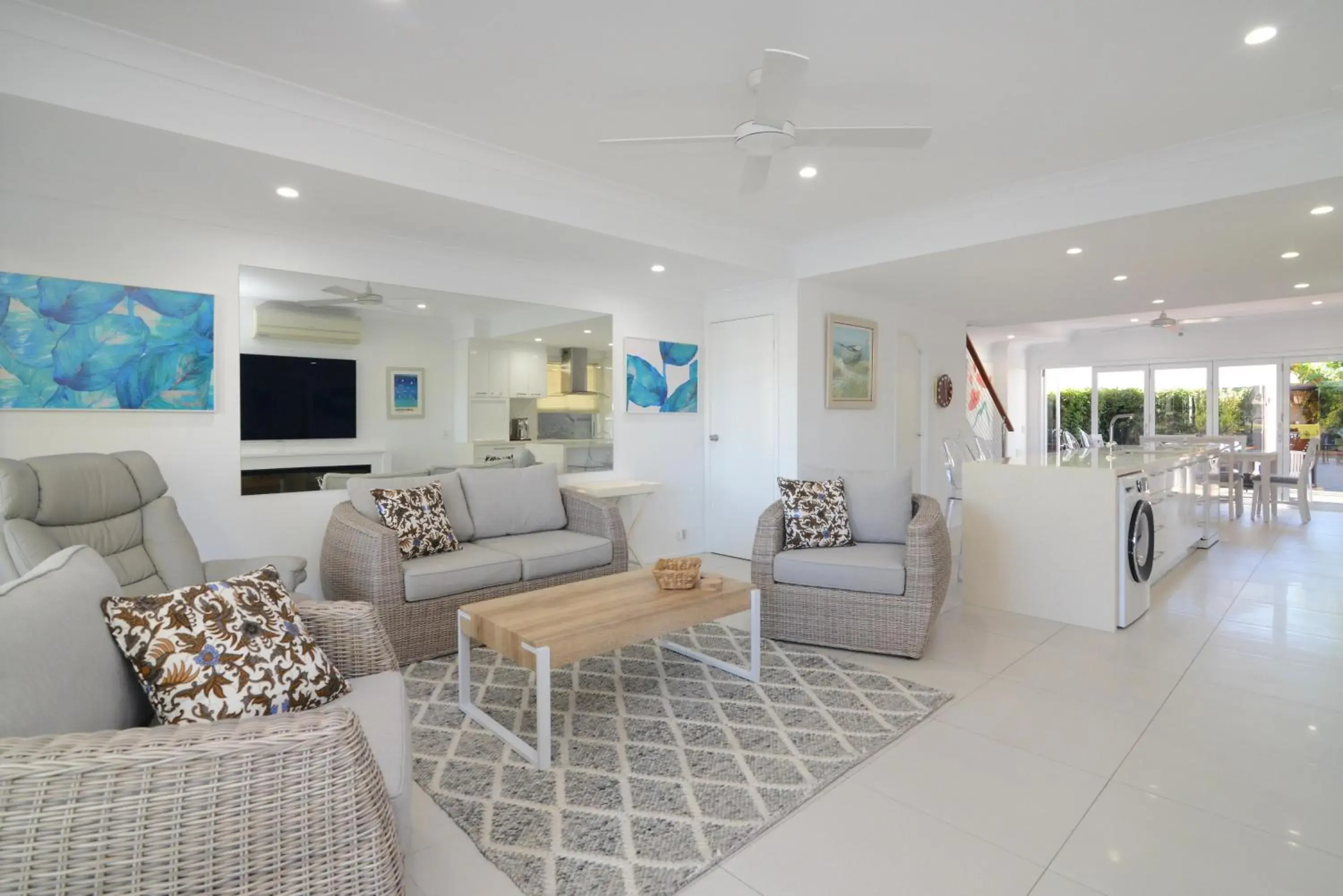 Seating Area in Noosa Entrance Waterfront Resort