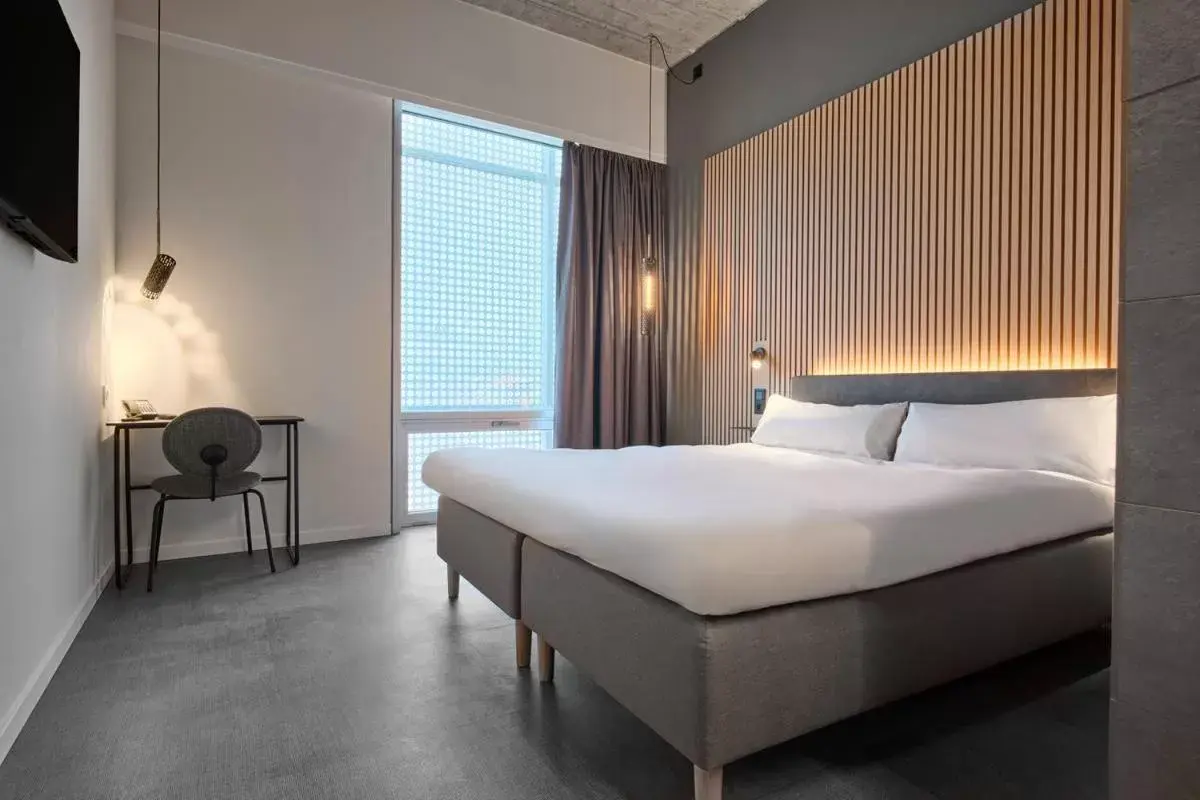 Bed in Zleep Madrid Airport Bed in Zleep Madrid Airport