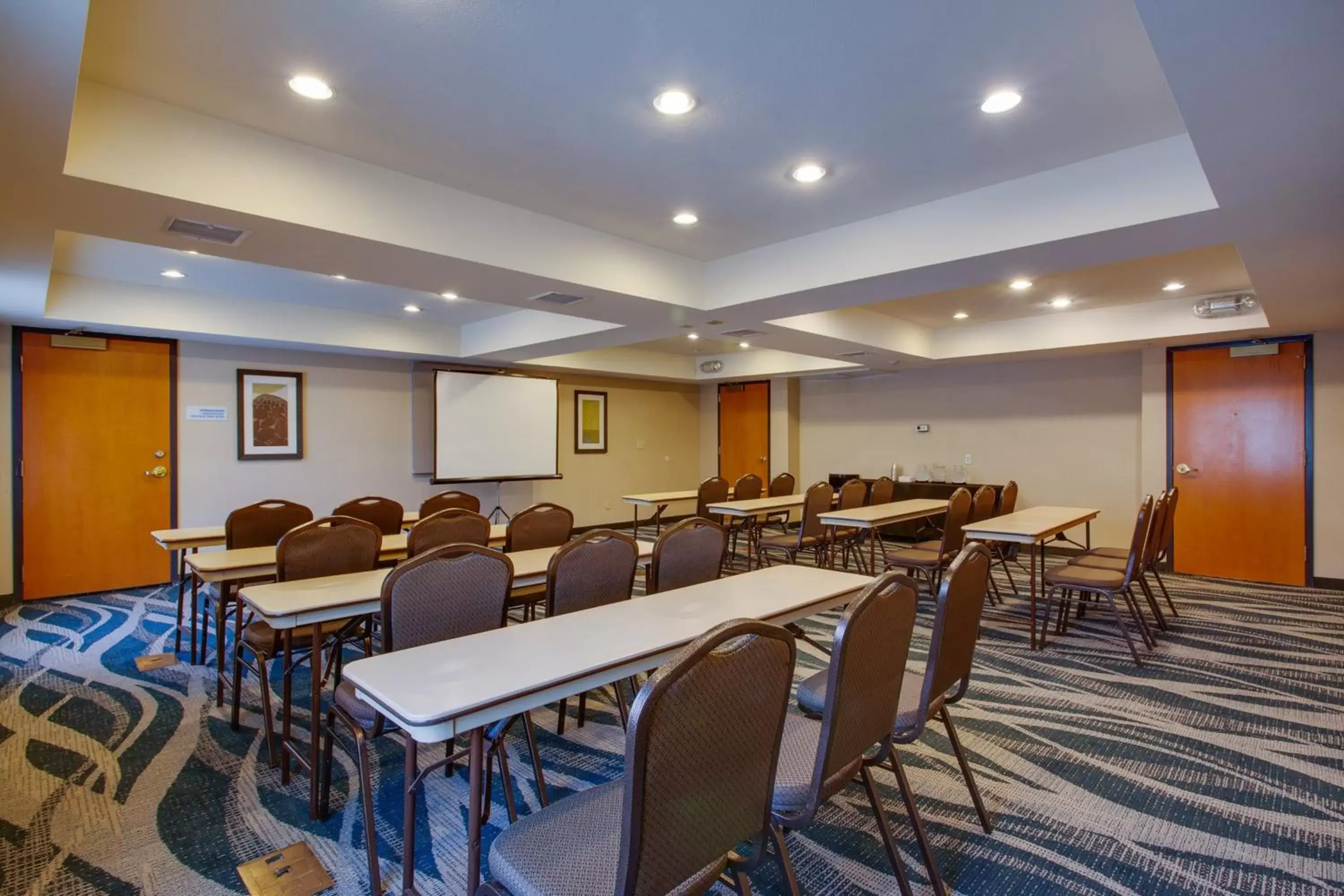 Meeting/conference room in Holiday Inn Express San Francisco Airport North, an IHG Hotel