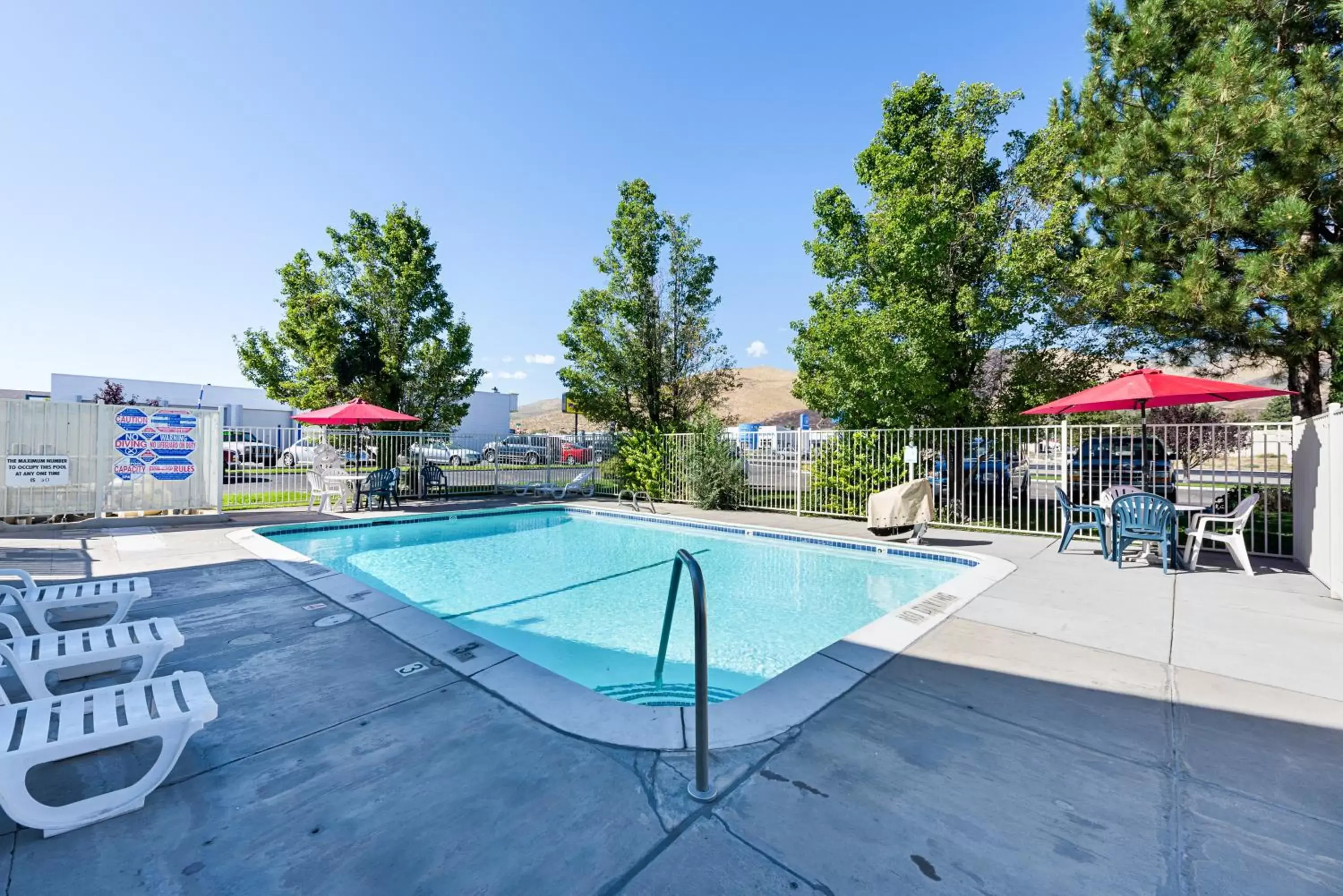 Swimming pool, Property Building in Motel 6-Carson City, NV