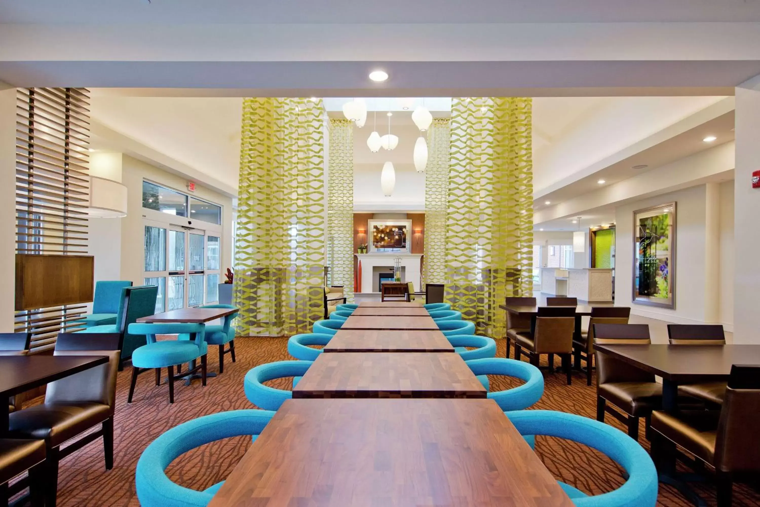 Lobby or reception, Restaurant/Places to Eat in Hilton Garden Inn Martinsburg