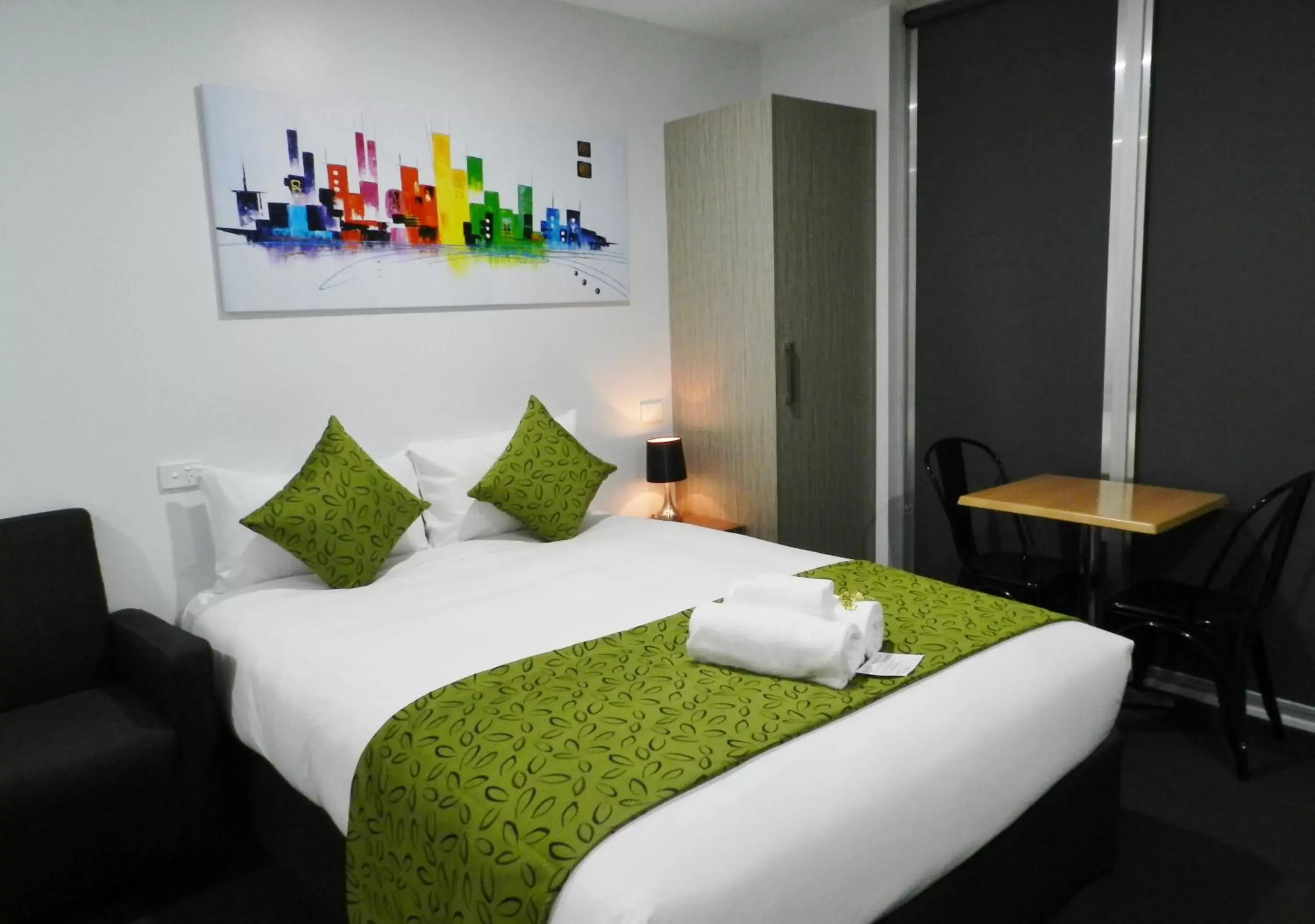 Deluxe Twin Room in Motel 24 Deluxe Twin Room in Motel 24